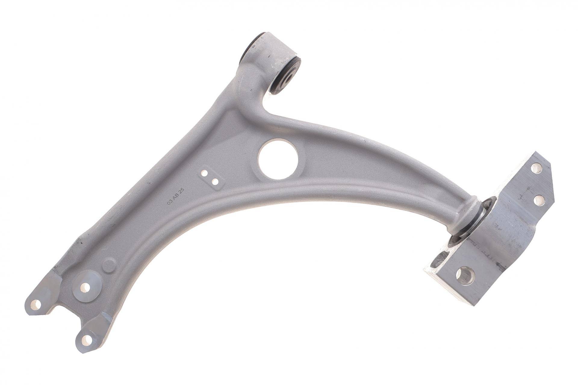 Важіль підвіски (передній/знизу) VW Passat 05-14/Tiguan 07-/Sharan 10- (без кульової)