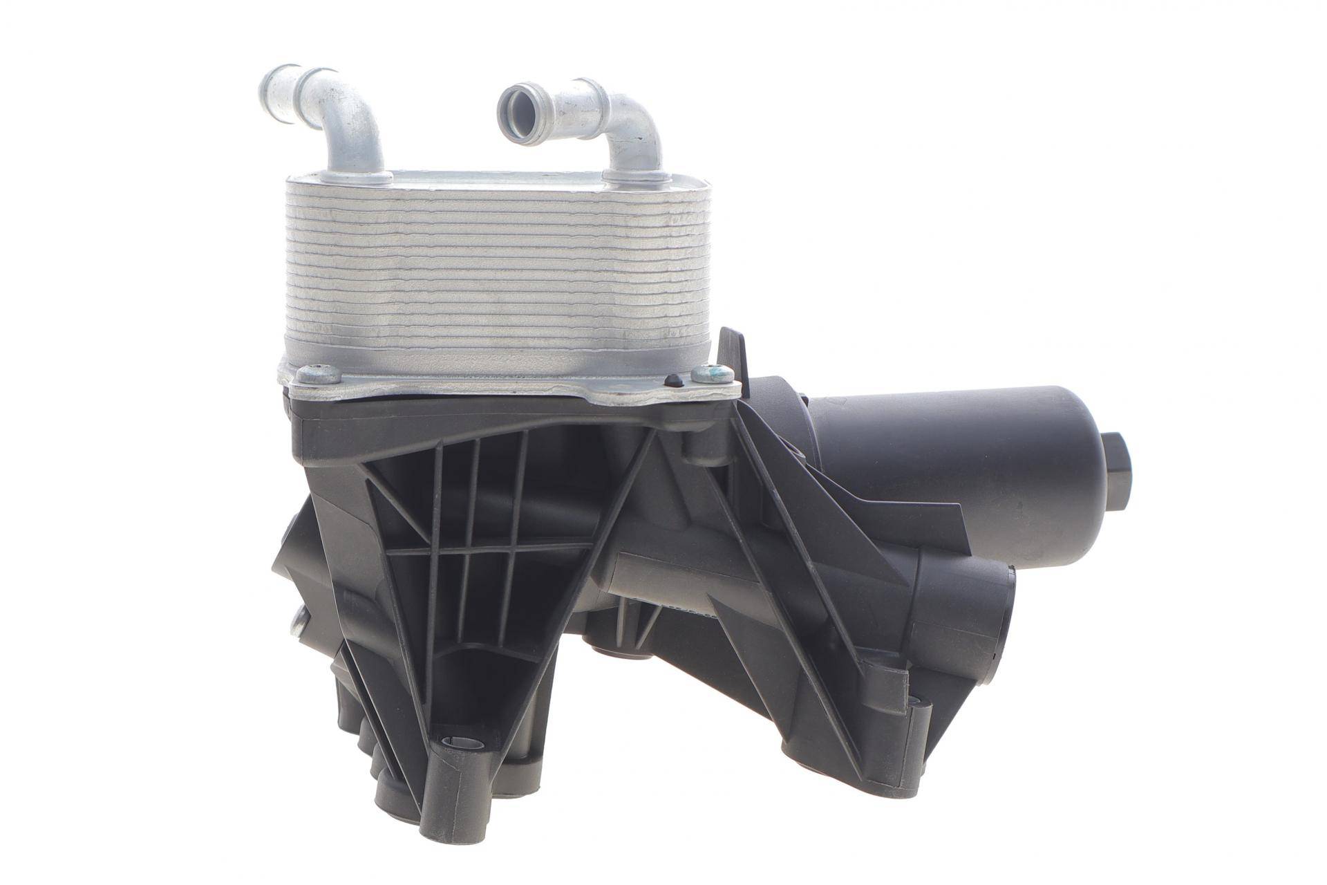 Радіатор масляний VW Caddy V/T7/Tiguan 2.0 TDI 19- (теплообмінник)