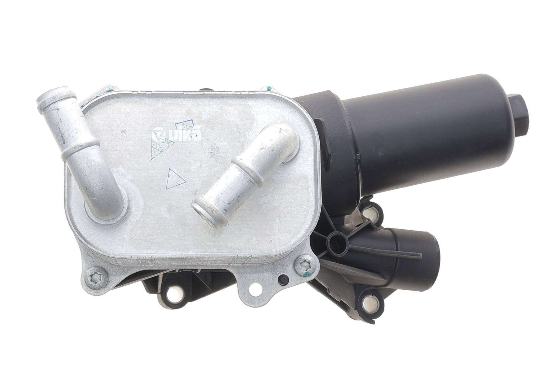 Радіатор масляний VW Caddy V/T7/Tiguan 2.0 TDI 19- (теплообмінник)