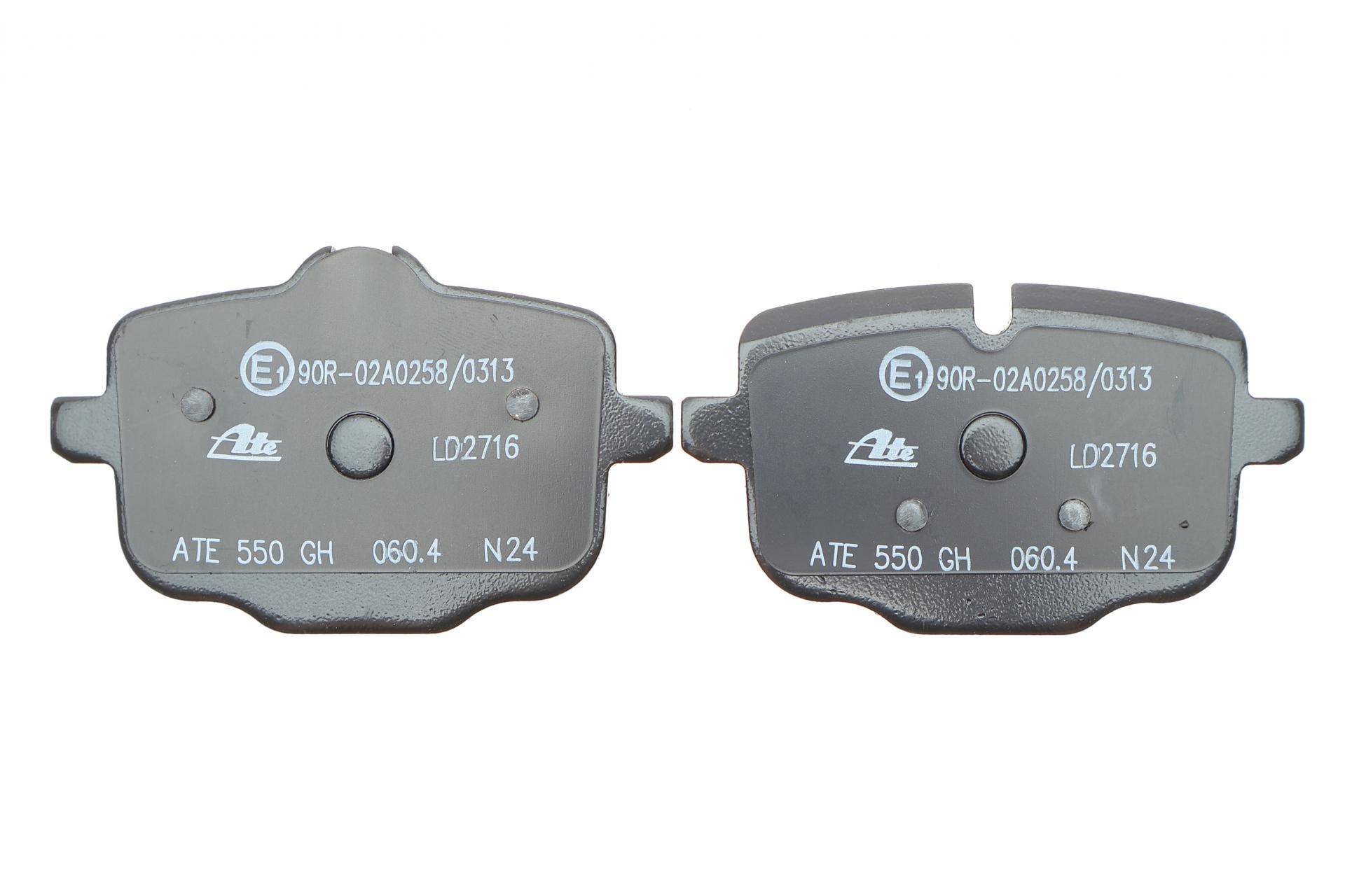 Колодки гальмівні (задні) BMW 5 (G30,G31)/7 (G11,G12)/X5 (G05)/X6 (G06) 17- (Lucas/TRW) ATE Ceramic