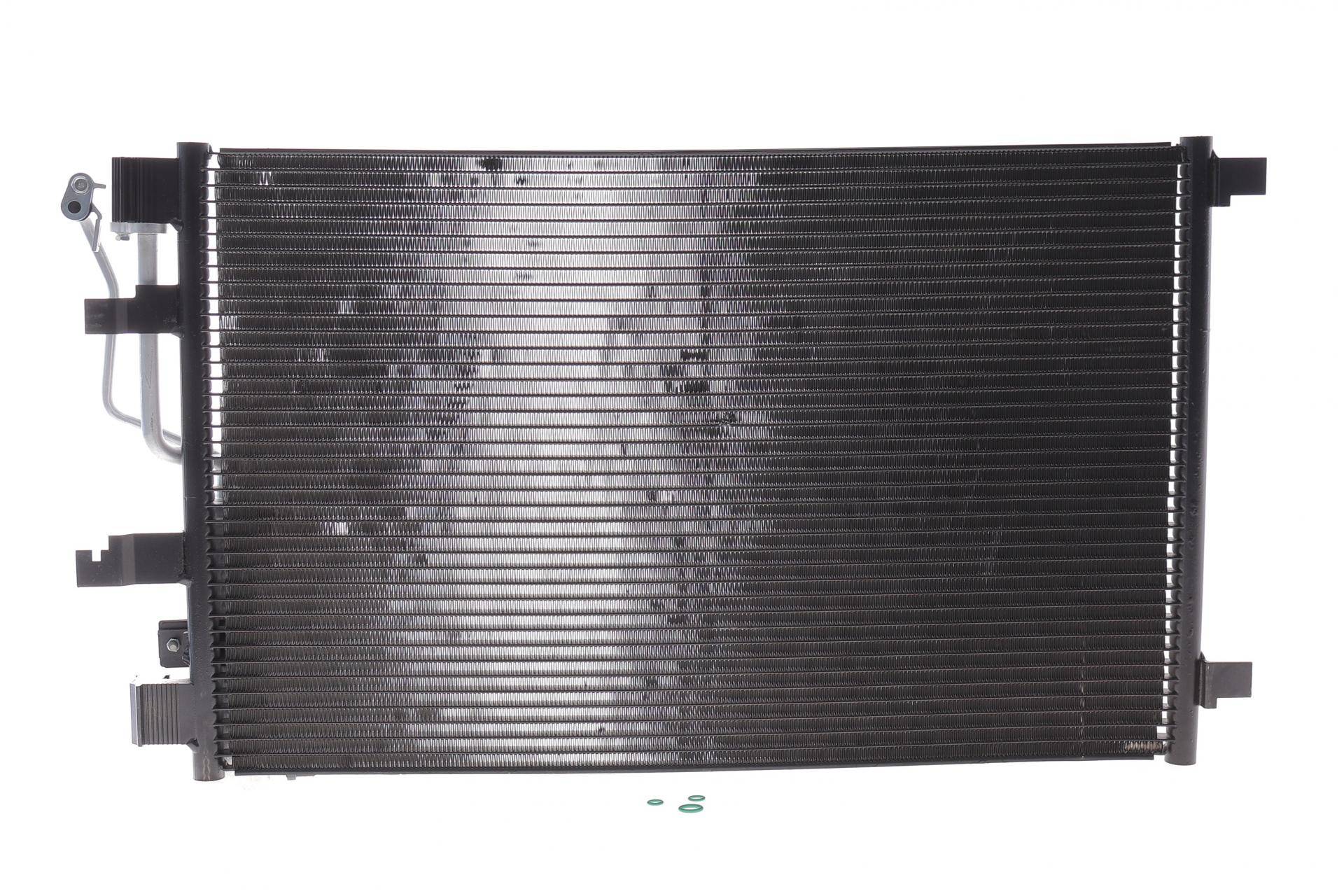 Радіатор кондиціонера Nissan Qashqai 2.0dCi 07-13(незначне пошкодження)