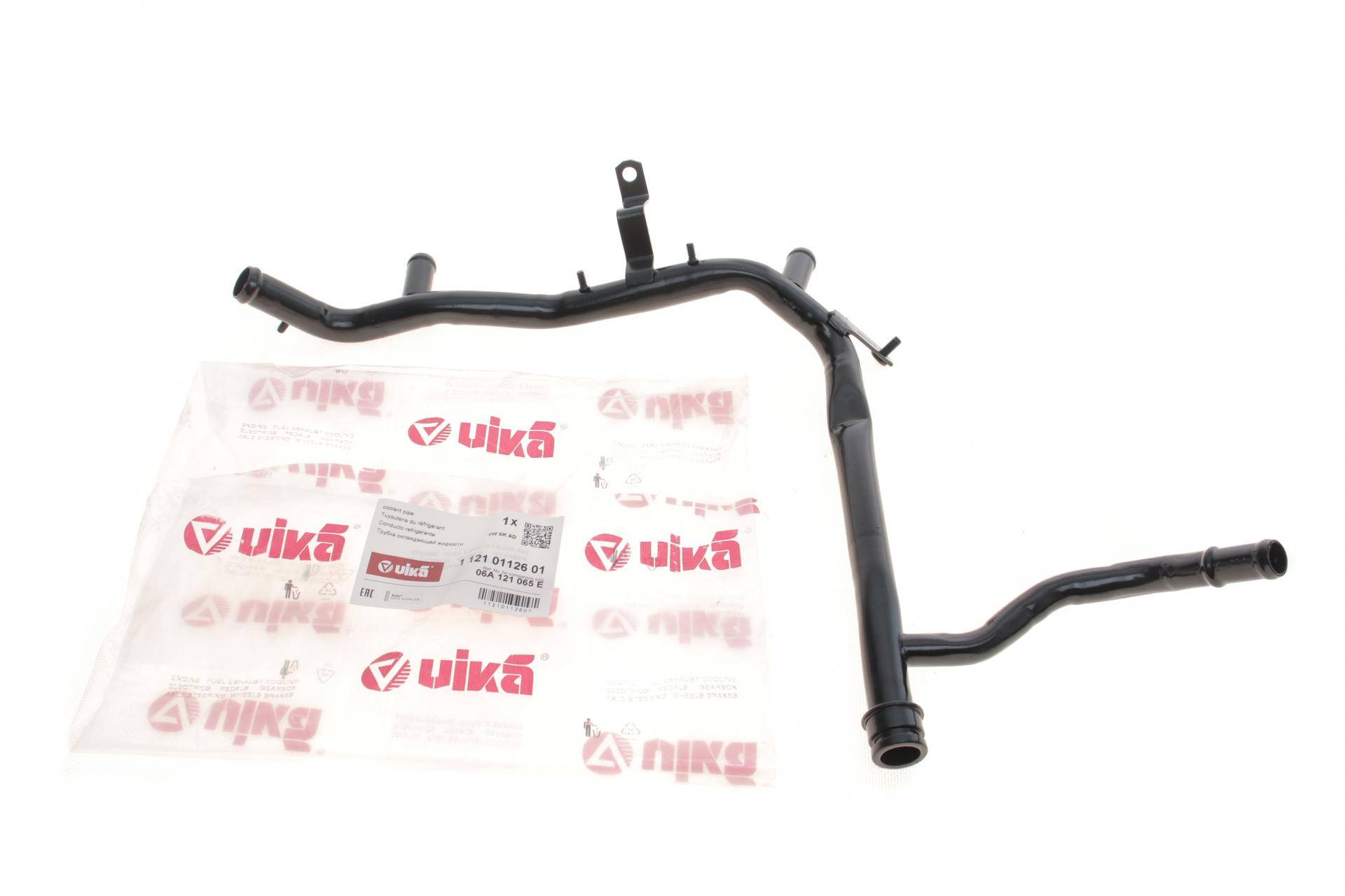 Патрубок системи охолодження Skoda Octavia/VW Golf IV 1.8 96-05