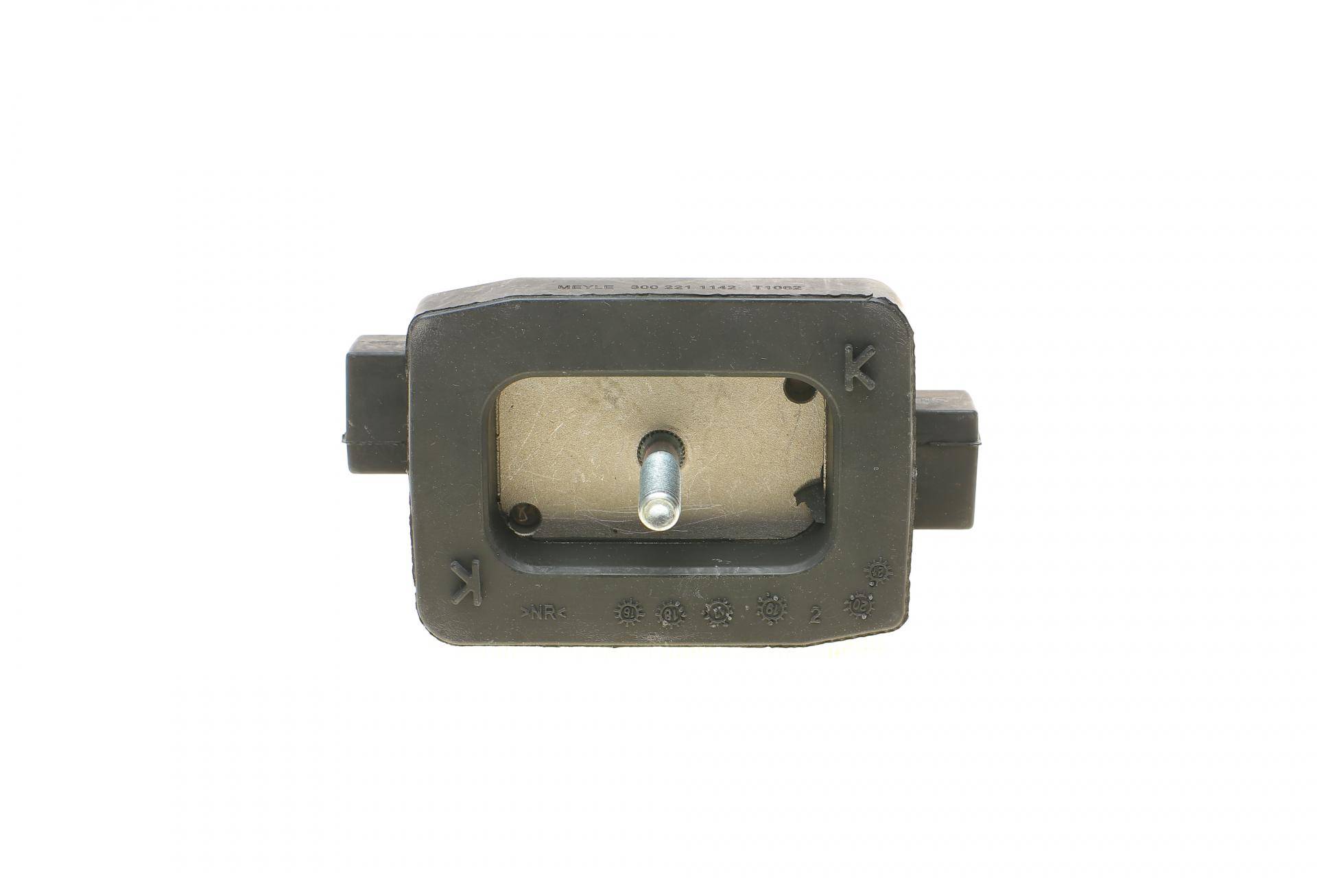 Подушка АКПП BMW 5 (E60/E61/F10/F11) 02-18