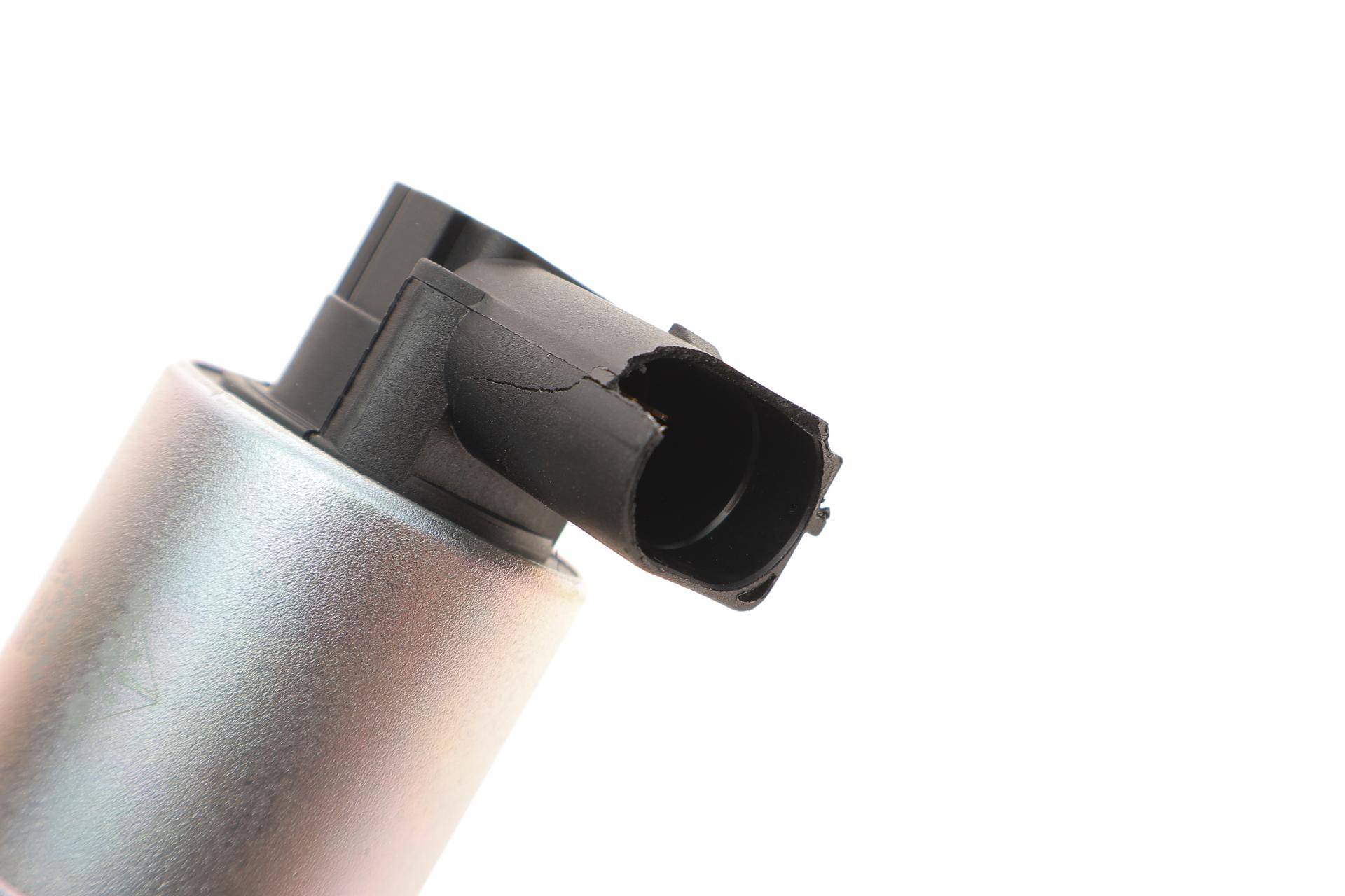 Клапан EGR VW Caddy 1.4/1.6 96-10(пошкоджена фішка)