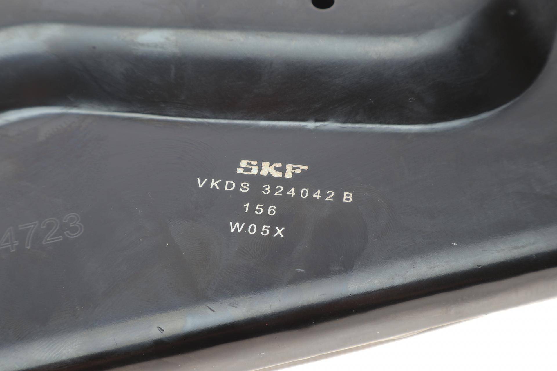 Важіль підвіски (передній/знизу) (R) Ford Mondeo III 00-07