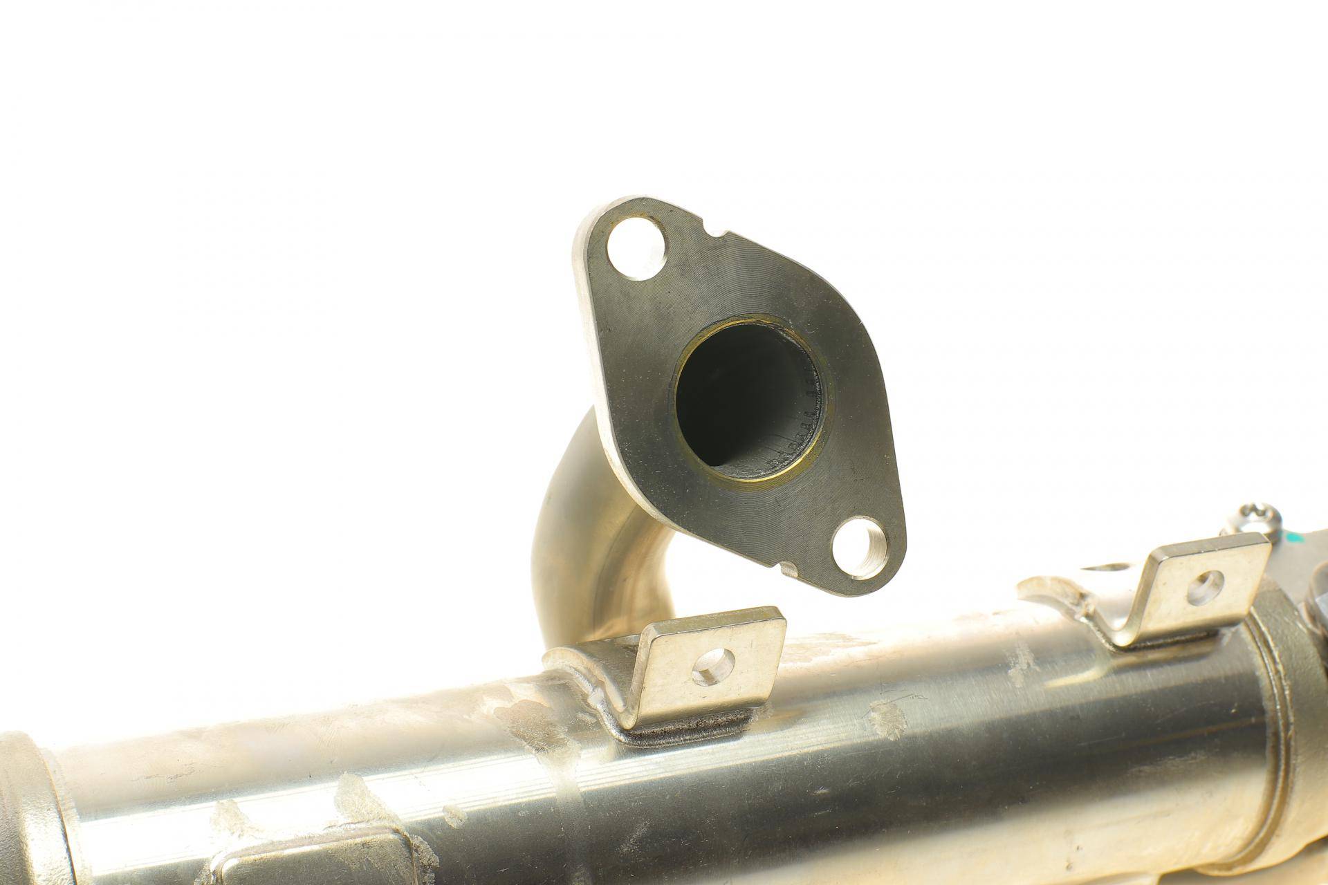 Радіатор рециркуляції ВГ з клапаном EGR Audi A4/A6 2.0D 04-11 (HÜCO)