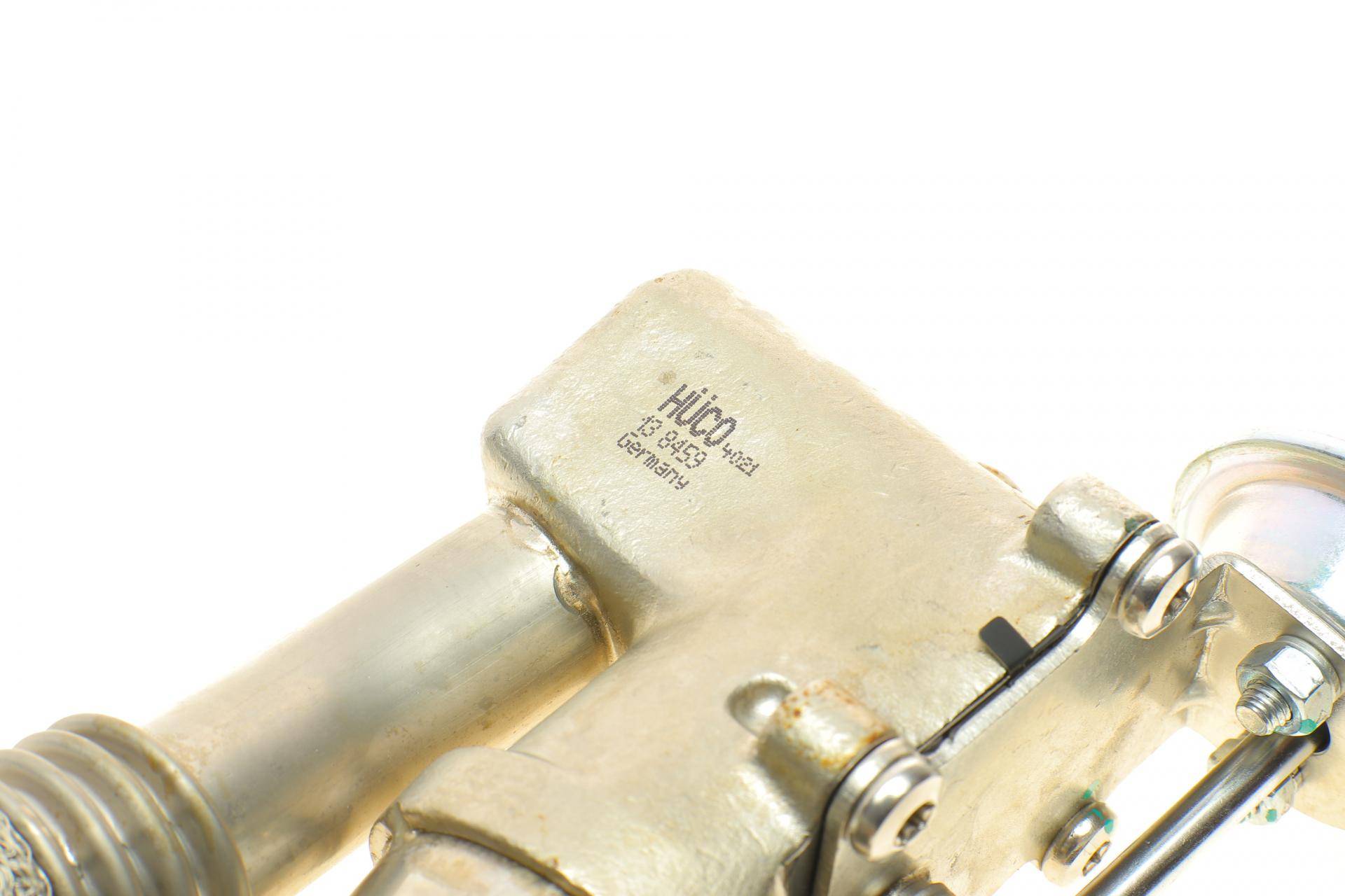 Радіатор рециркуляції ВГ з клапаном EGR Audi A4/A6 2.0D 04-11 (HÜCO)