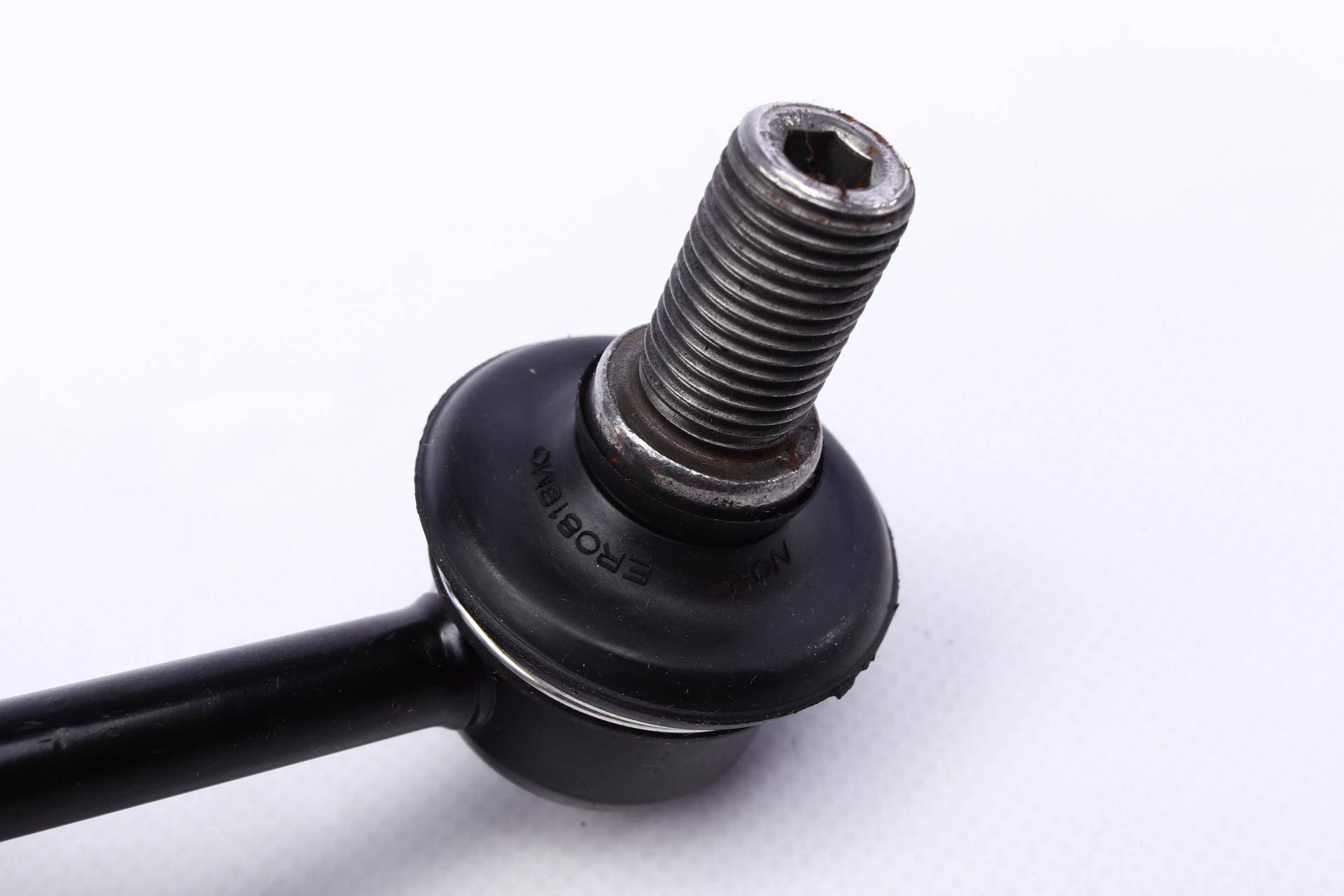 Тяга стабілізатора (переднього) (R) Mitsubishi Pajero IV 06-