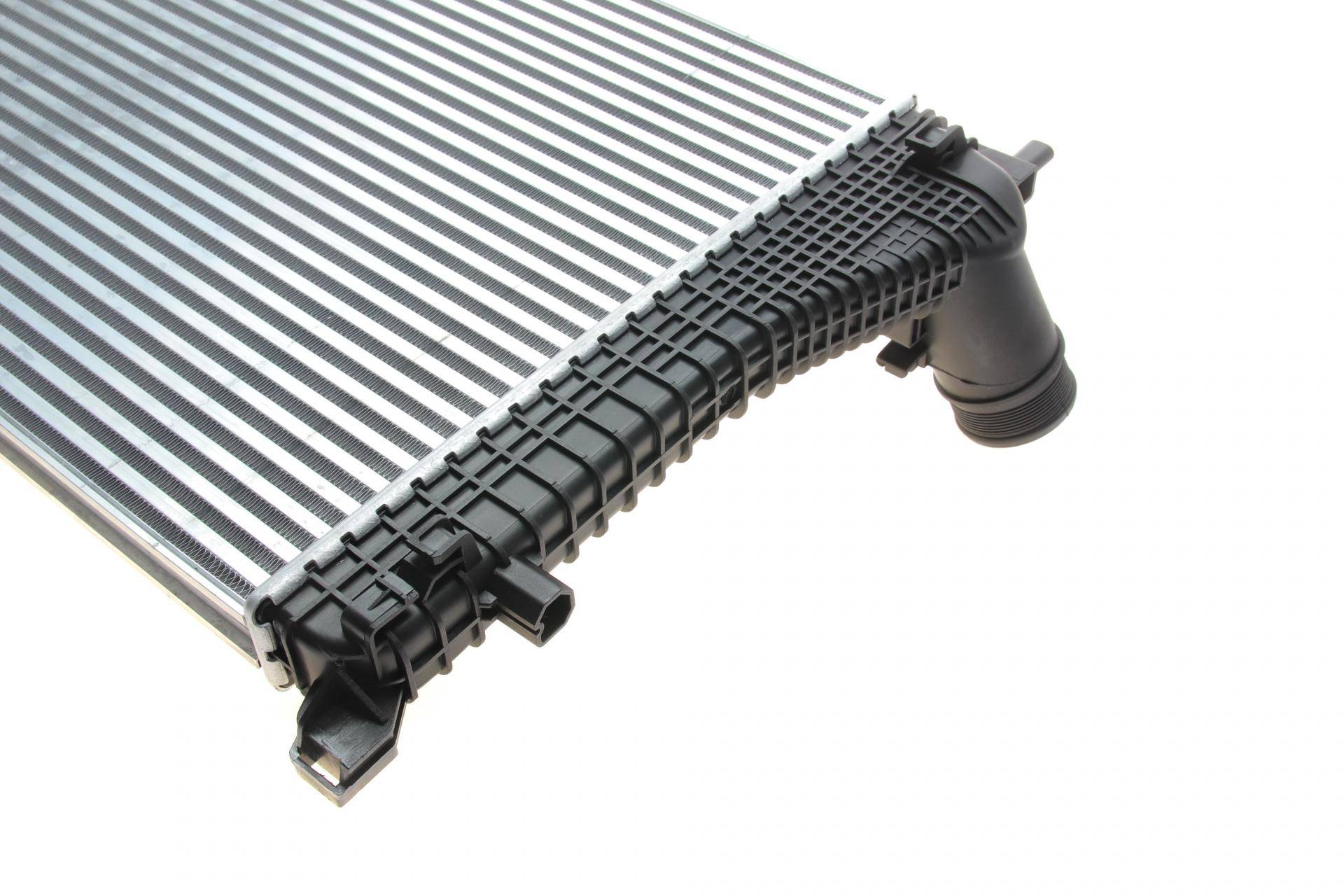 Радіатор інтеркулера Seat OctaviaIII/SuperbIII/VW Golf VII/Passat 1.8/2.0 12-