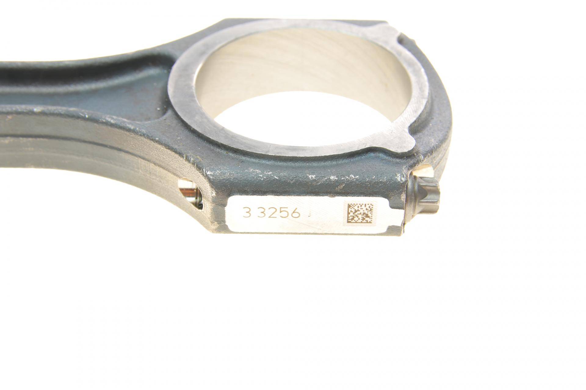 Шатун MB Sprinter OM651 2.2CDI 06- (всередині ОЕ МВ)