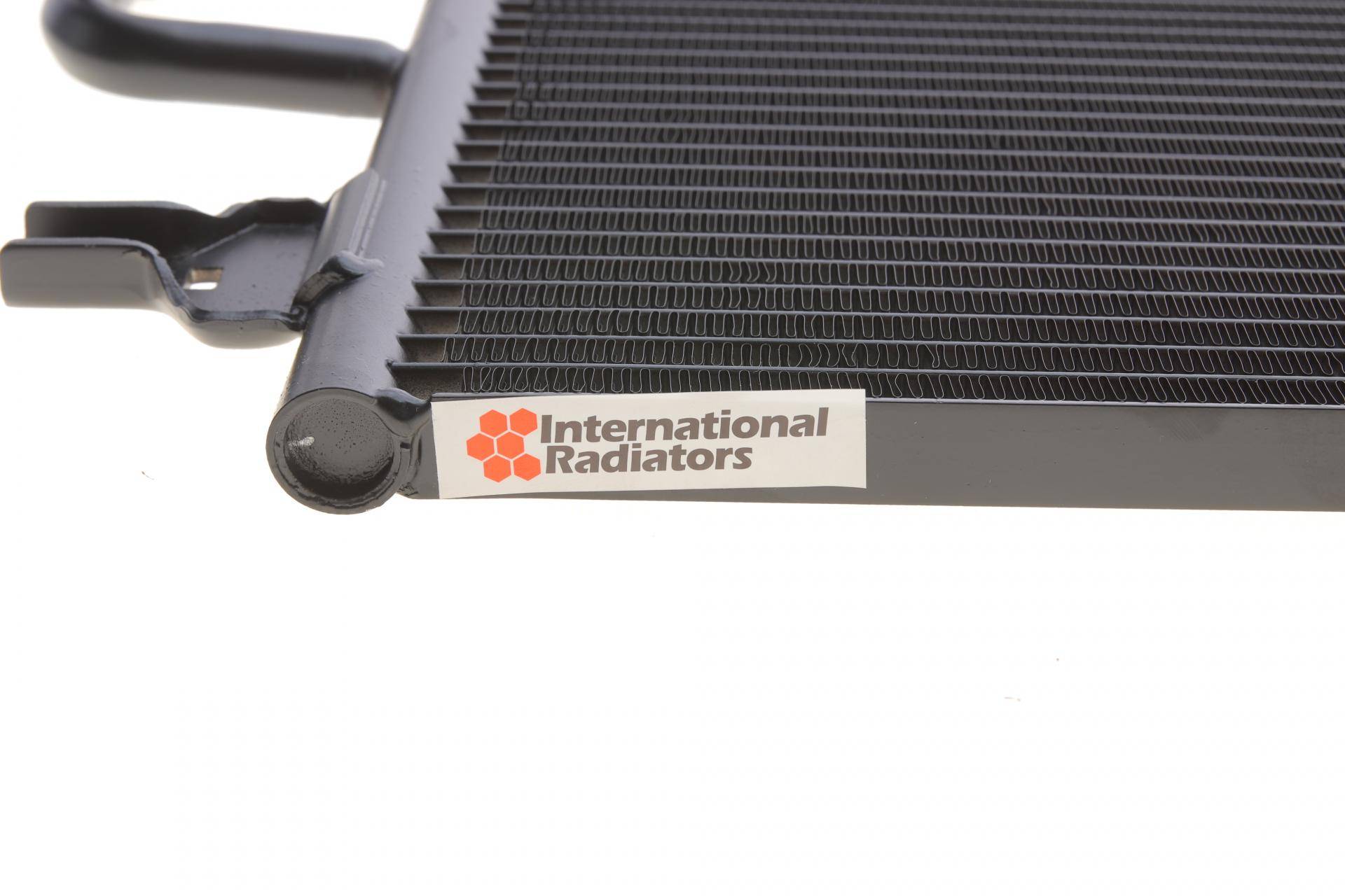 Радіатор кондиціонера Audi A6 2.5 TDI 97-05