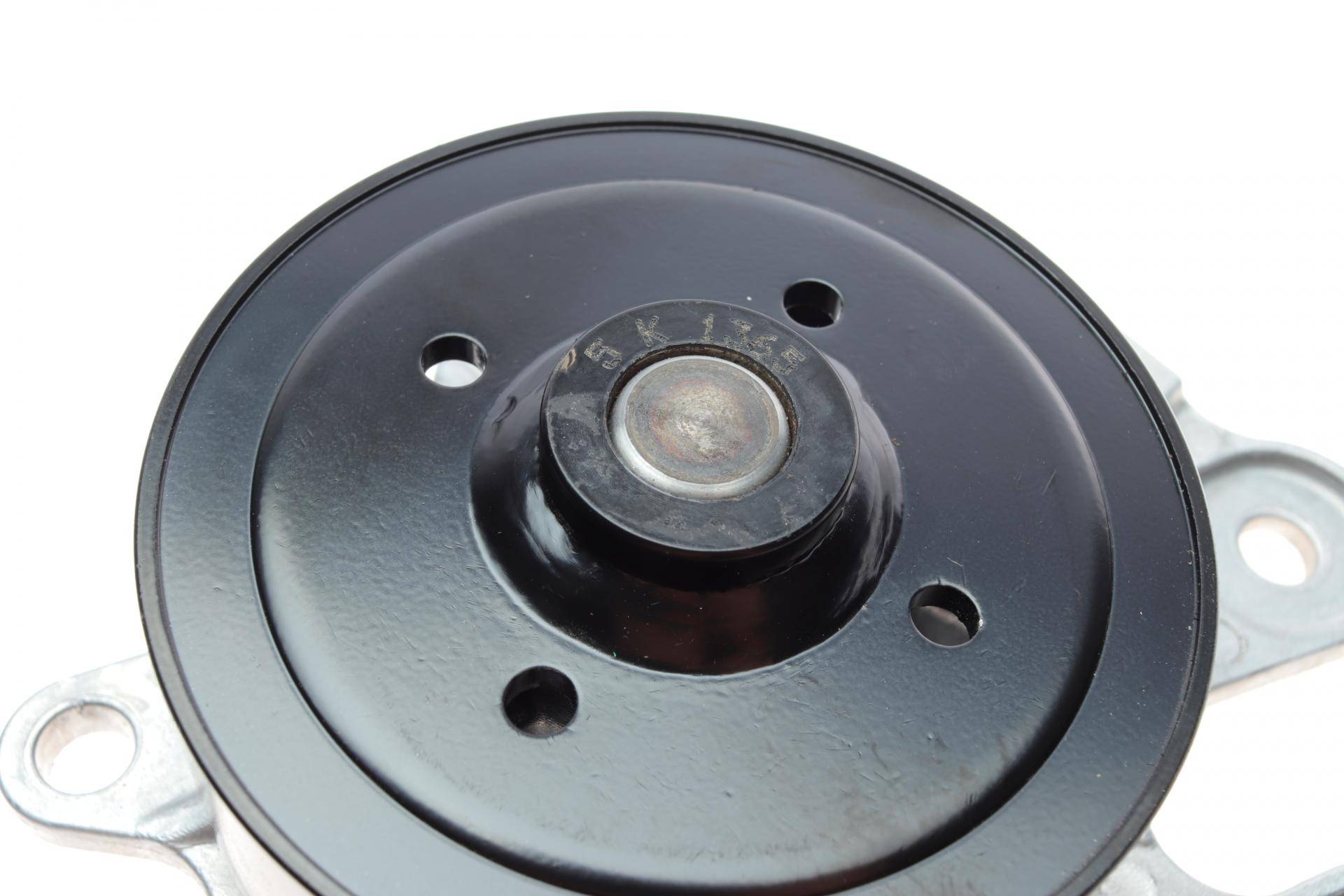 Помпа води Toyota Corolla 1.2 19-