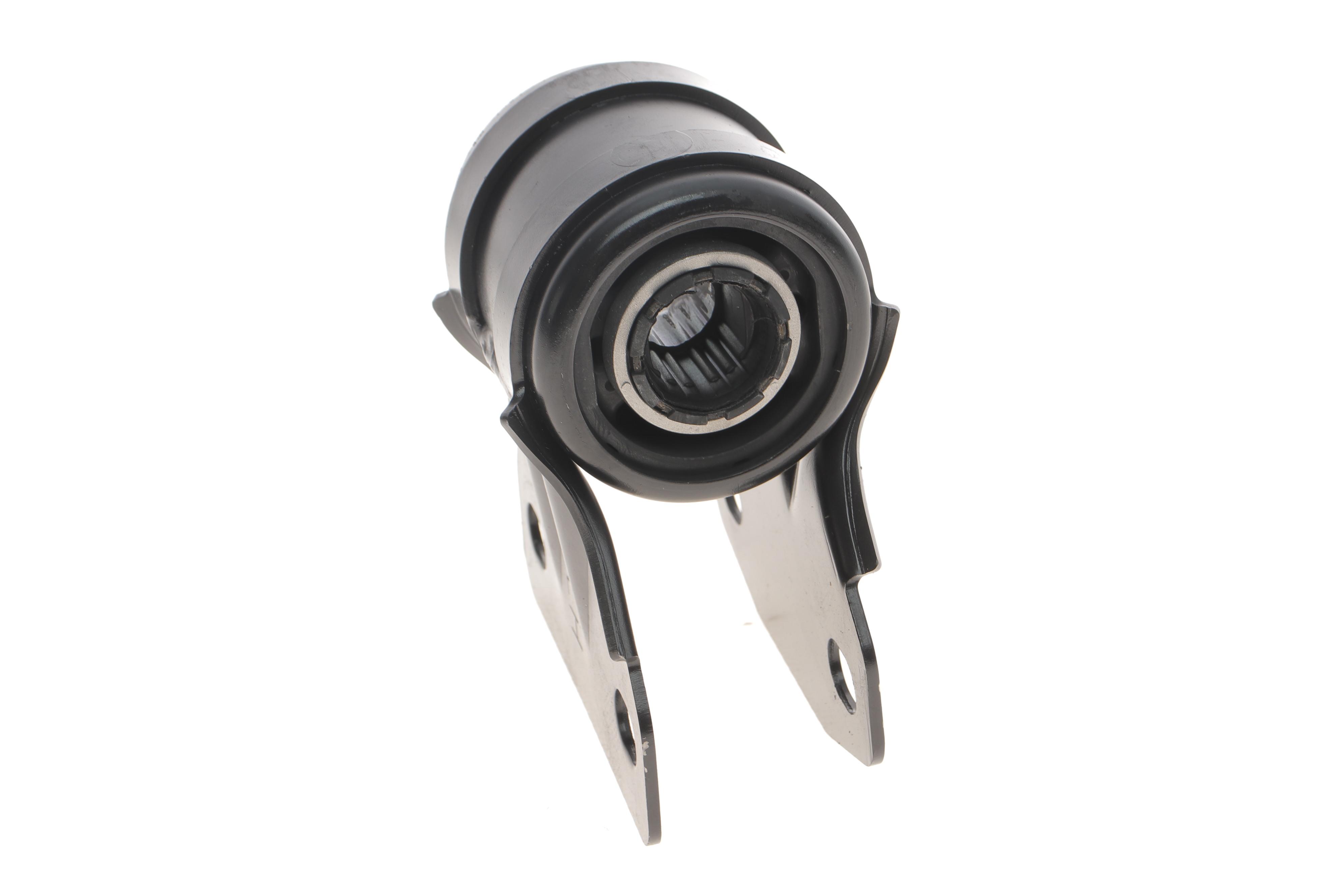 Сайлентблок важеля (переднього) Ford Mondeo V 14- (L) (з кронштейном)