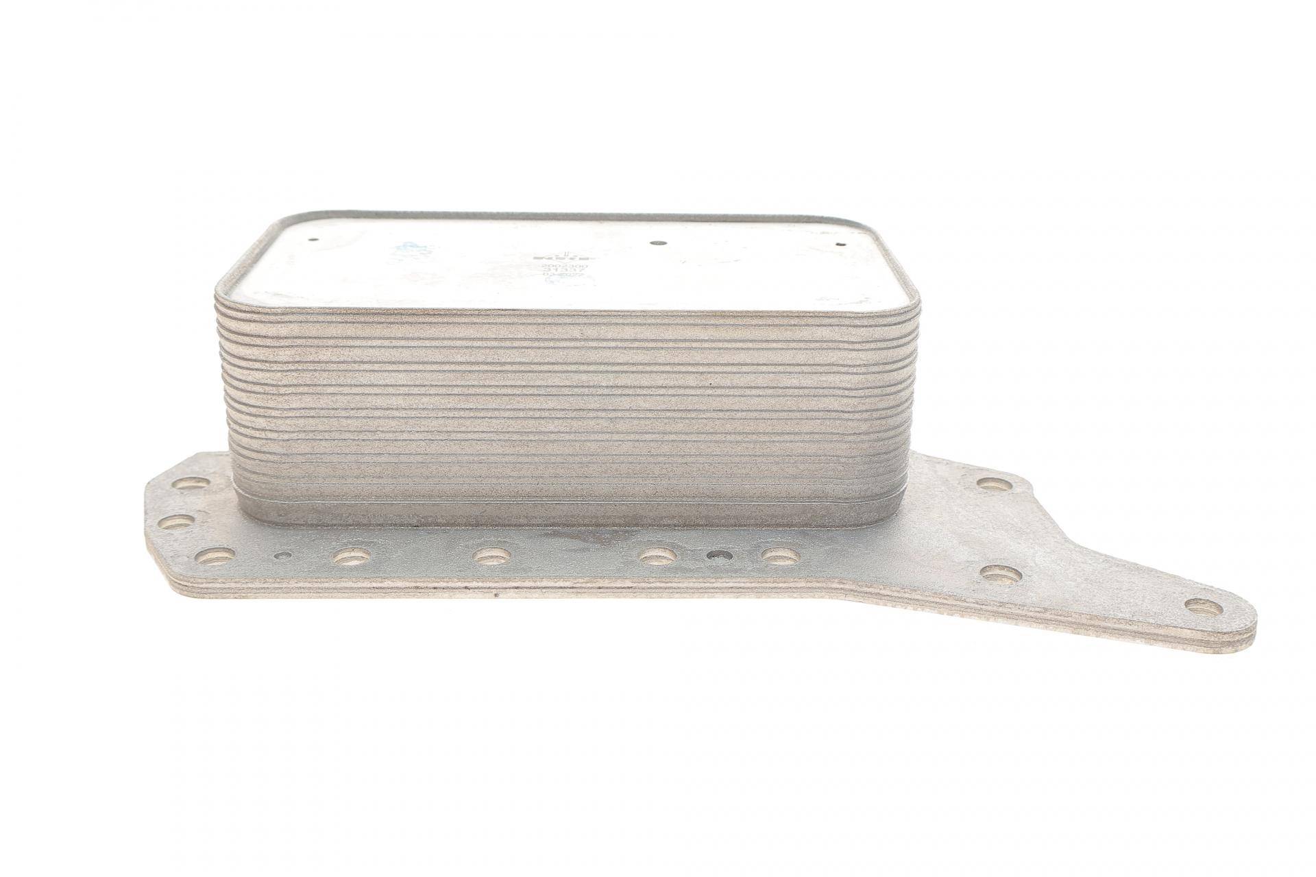 Радіатор масляний MB Vito/Opel Vivaro/Renault Trafic 1.6 CDTI/dCi 14- (теплообмінник)(без прокладок)