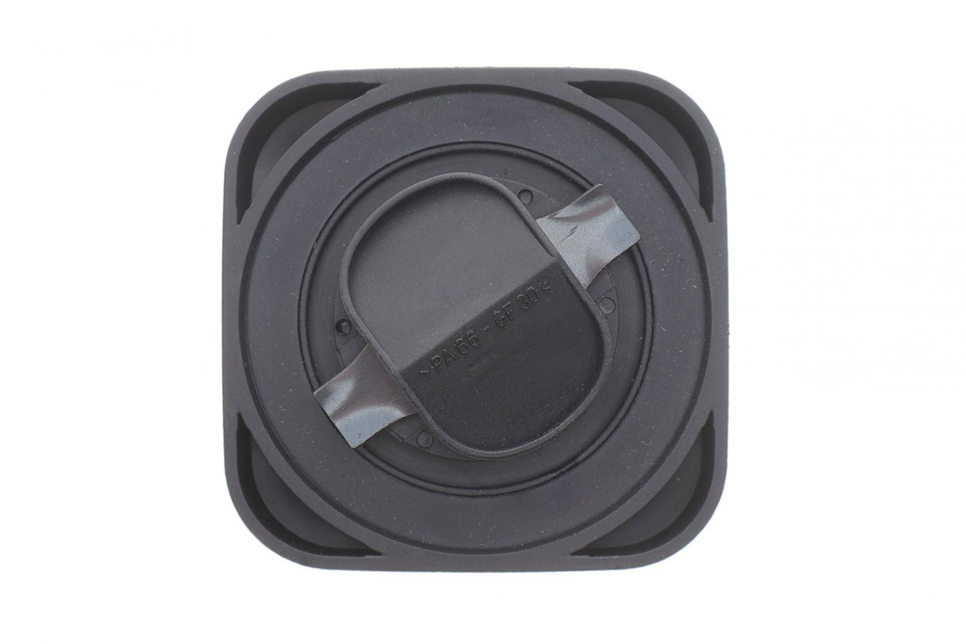 Кришка горловини маслозаливної BMW 3 (E36/E46/E90)/5 (E39/E60)/7 (E38/E65)/X5 (E53/E70) 1.6-6 -12