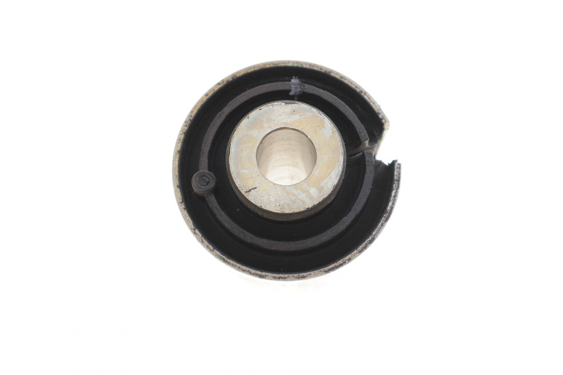 Сайлентблок важеля (заднього) BMW 5 (E39/E60-61)/6 (E63/E64)/7 (E38/E65-67) 94-10/X5 (E53) 00-06