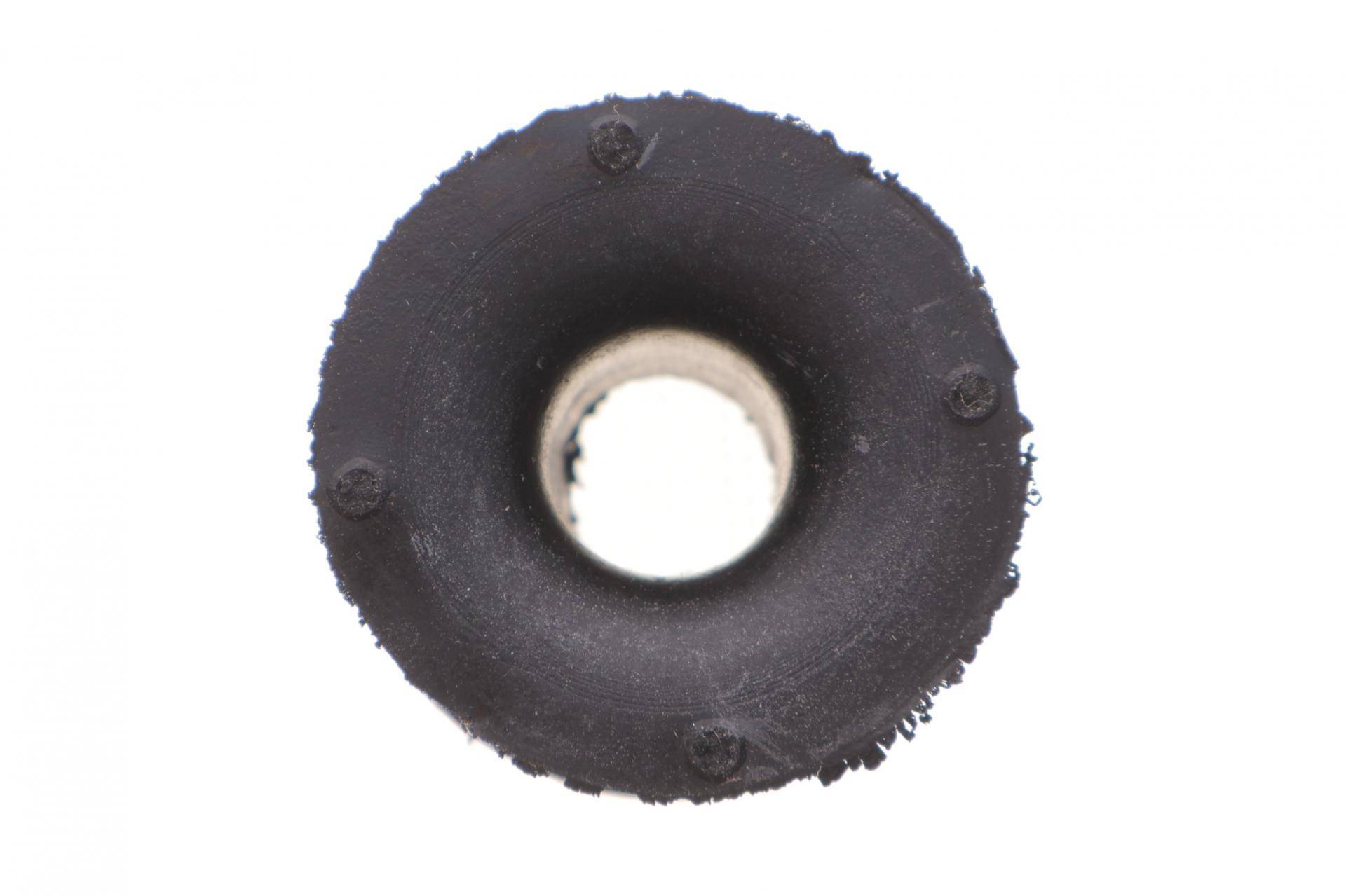 Подушка радіатора Ford Kuga 10- (знизу)