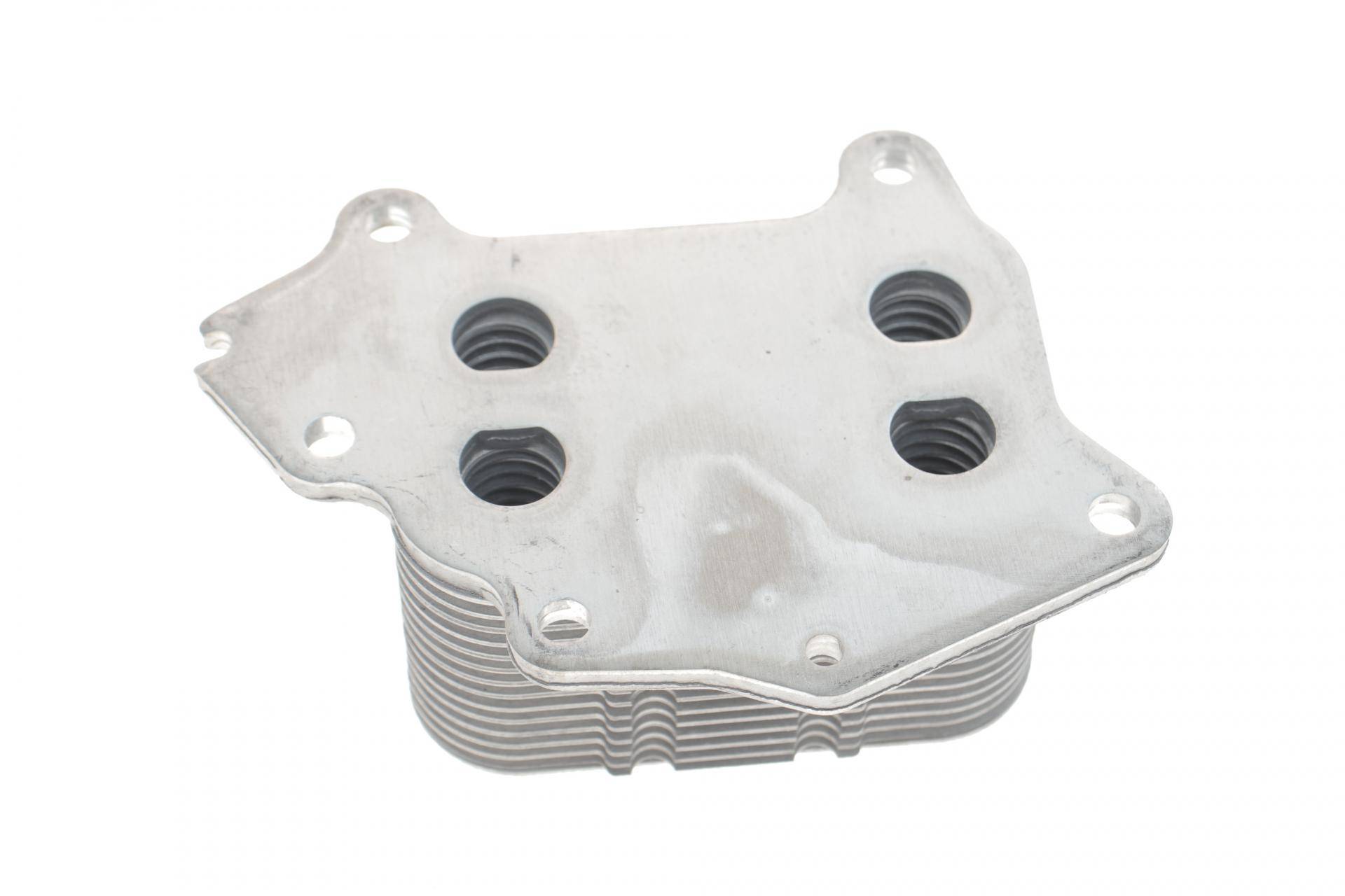 Радіатор масляний Citroen Berlingo/Peugeot Partner/Expert/Fiat Scudo 1.6hdi 07- (теплообмінник)