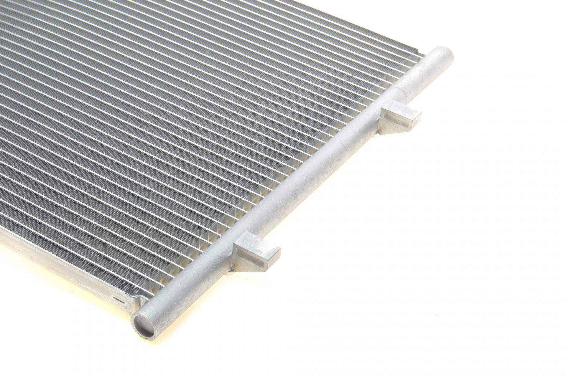 Радіатор кондиціонера (з осушувачем) Mazda 1.6 MZ-CD/MZR CD/CD 08-