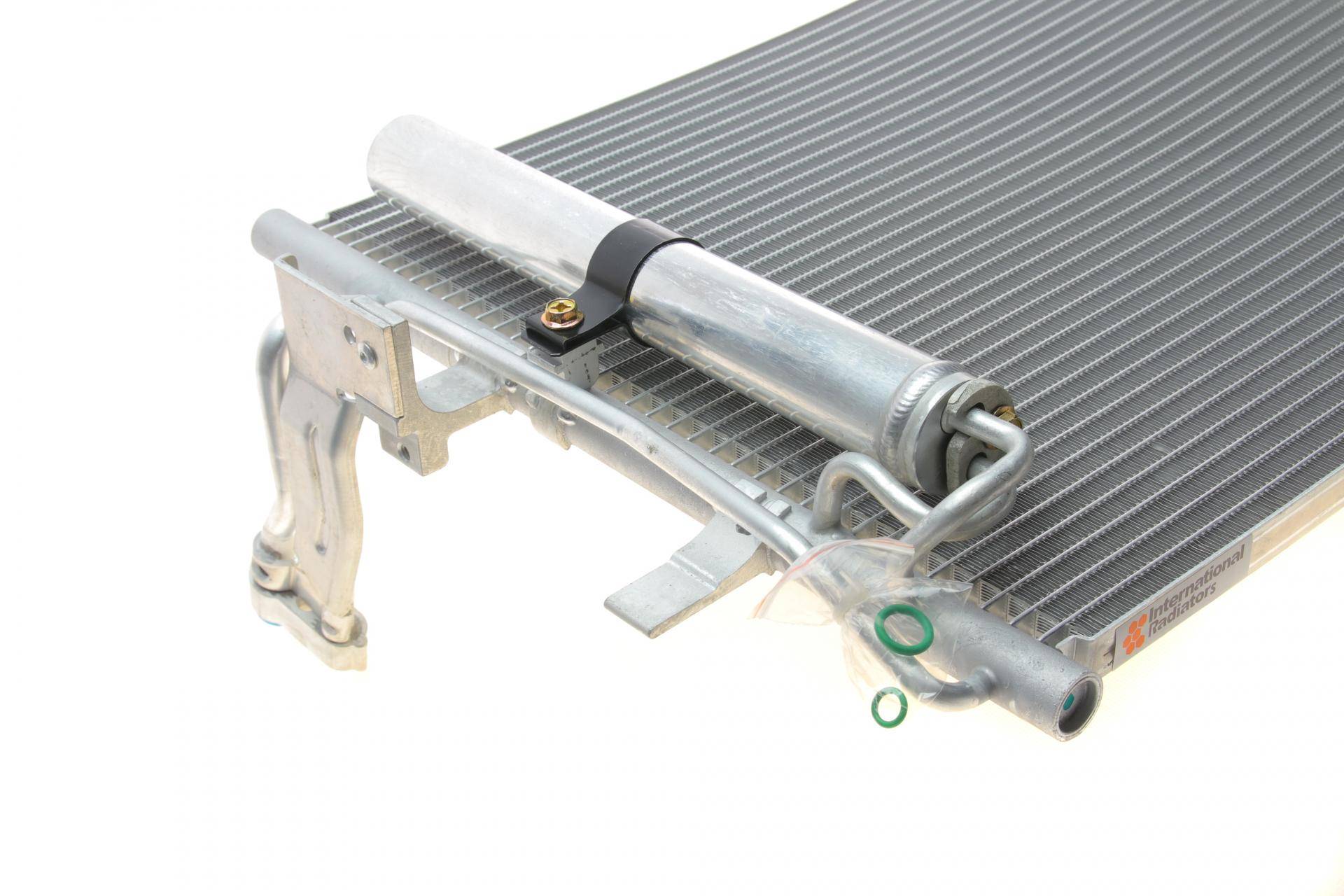 Радіатор кондиціонера (з осушувачем) Mazda 1.6 MZ-CD/MZR CD/CD 08-