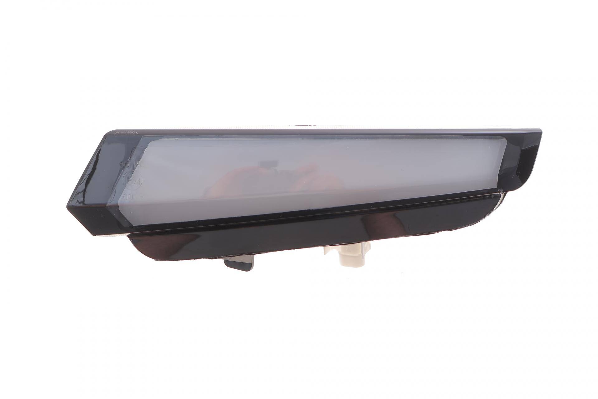 Повторювач повороту в бампер Iveco Daily 14- (L)