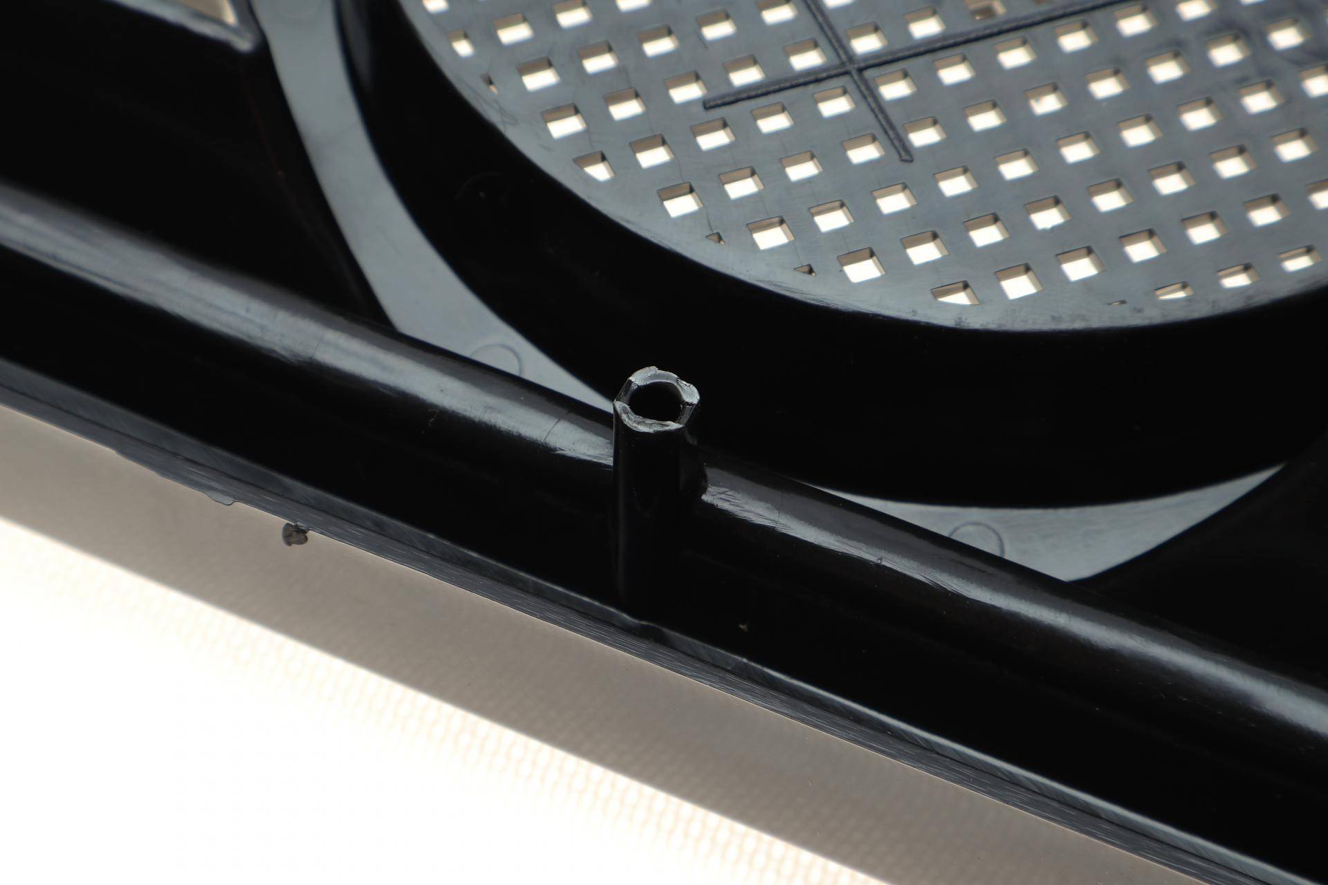 Решітка радіатора MB Vito (W638) 96-(незначне пошкодження)