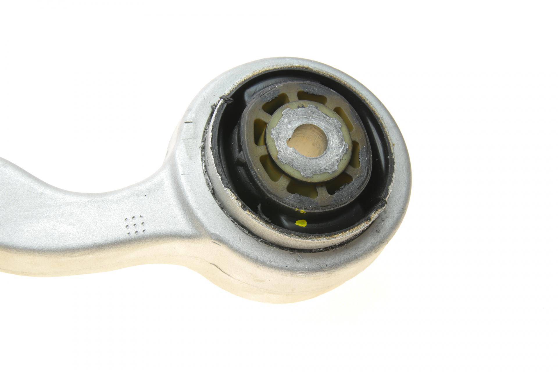 Важіль підвіски (передній/знизу/спереду) (R) MB C-class (W205) 14-