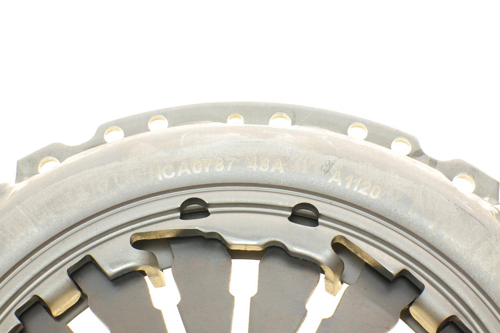 Комплект зчеплення Fiat Fiorino 1.3D Multijet 07- (d=220mm)