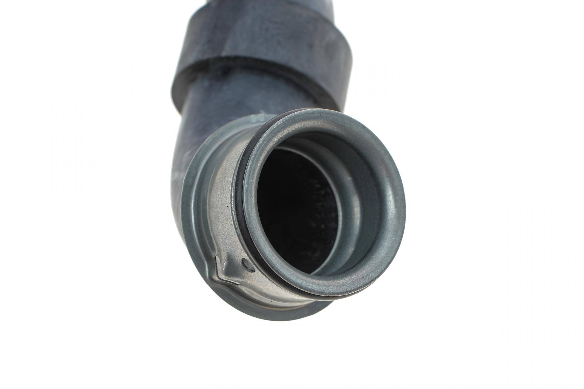 Патрубок радіатора (нижній) MB C-class (W203) 2.0 00-02