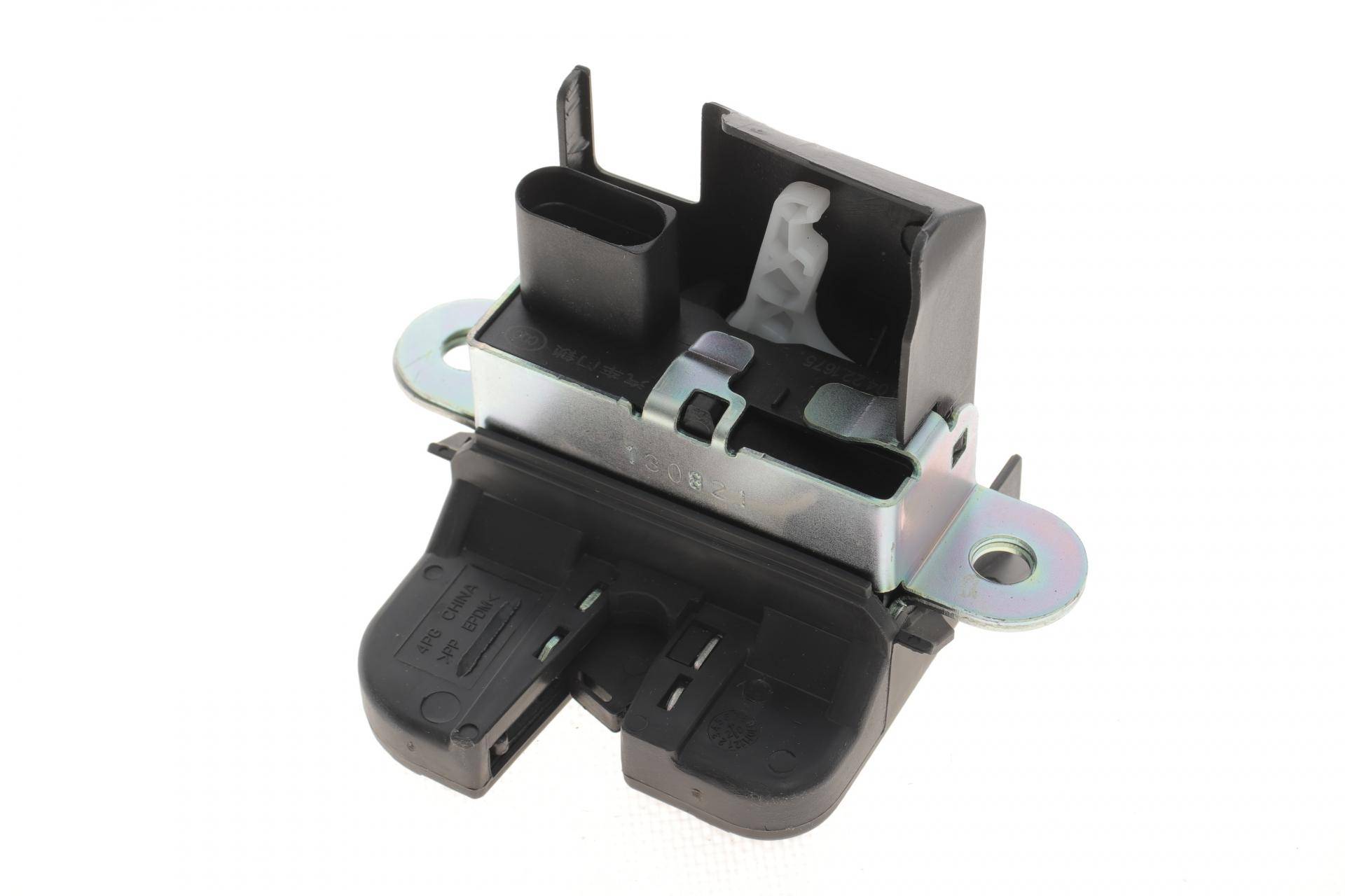 Замок кришки багажника VW Tiguan 07-18