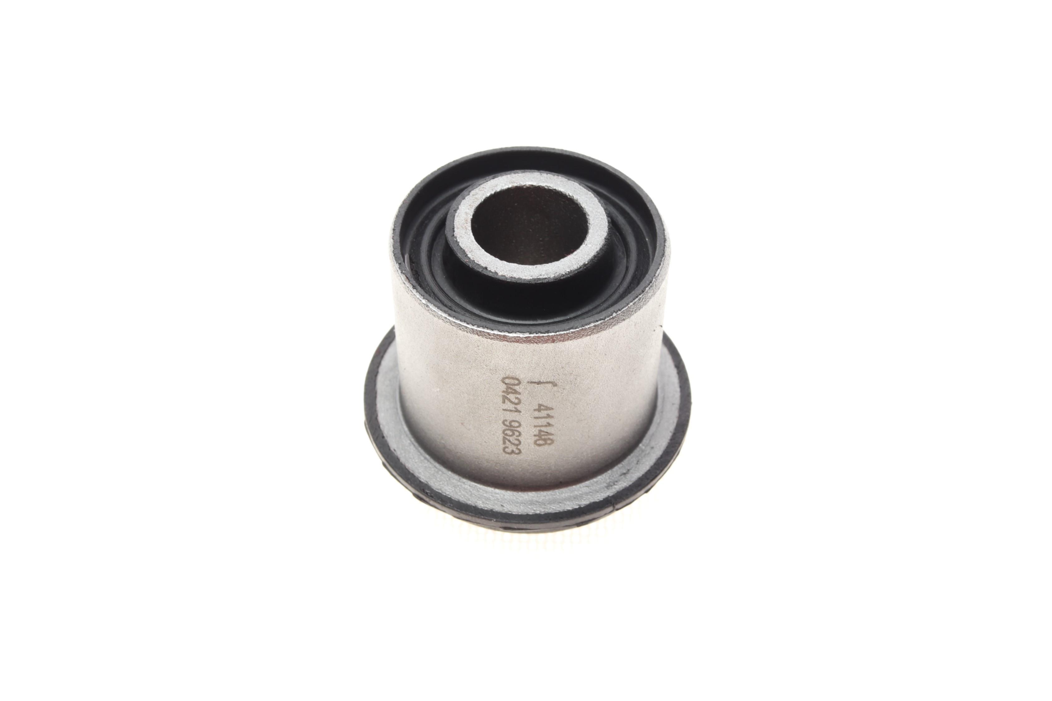 Сайлентблок важеля (переднього/зверху) Mitsubishi L200 96-07/Pajero 94-00/Pajero Sport 98-