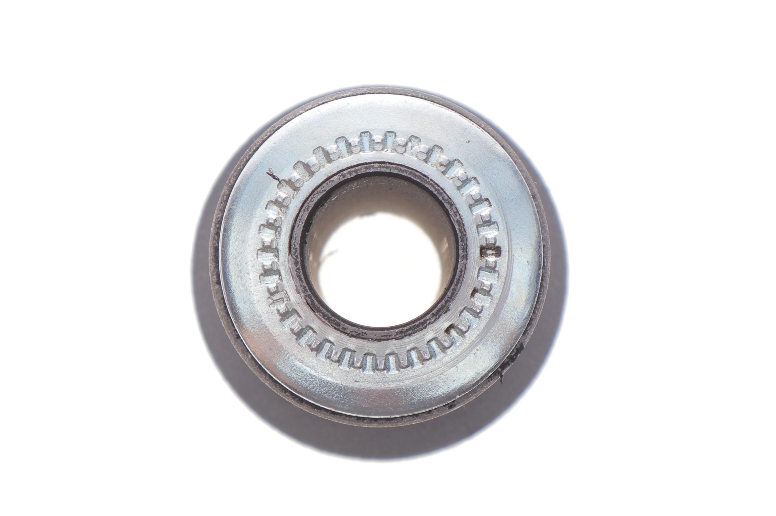 Сайлентблок важеля (переднього/знизу/спереду) Toyota Land Cruiser 09-