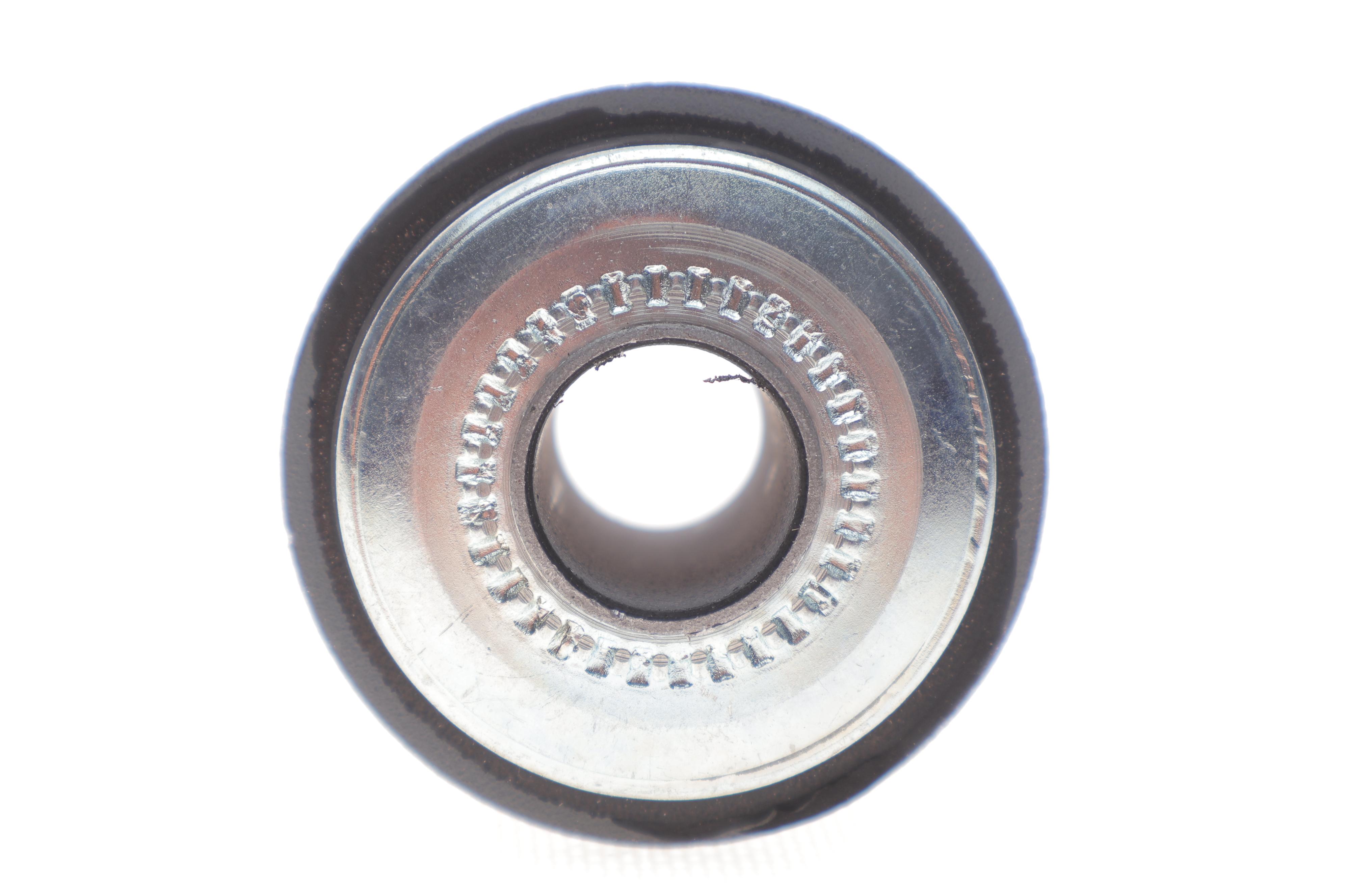 Сайлентблок важеля (переднього/знизу/спереду) Toyota Land Cruiser 09-