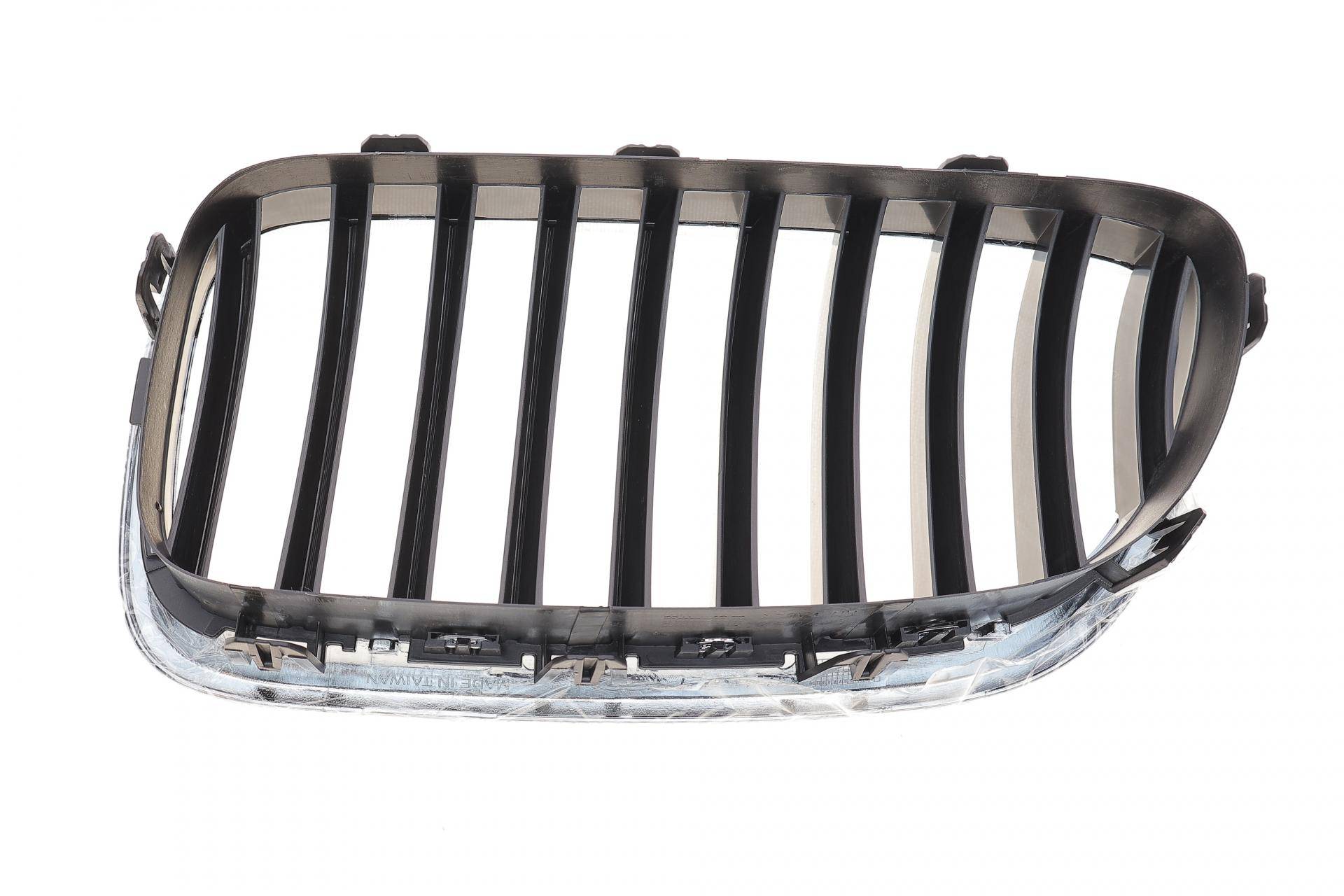 Решітка радіатора BMW 5 (F10) 13-16 (R) (хром)