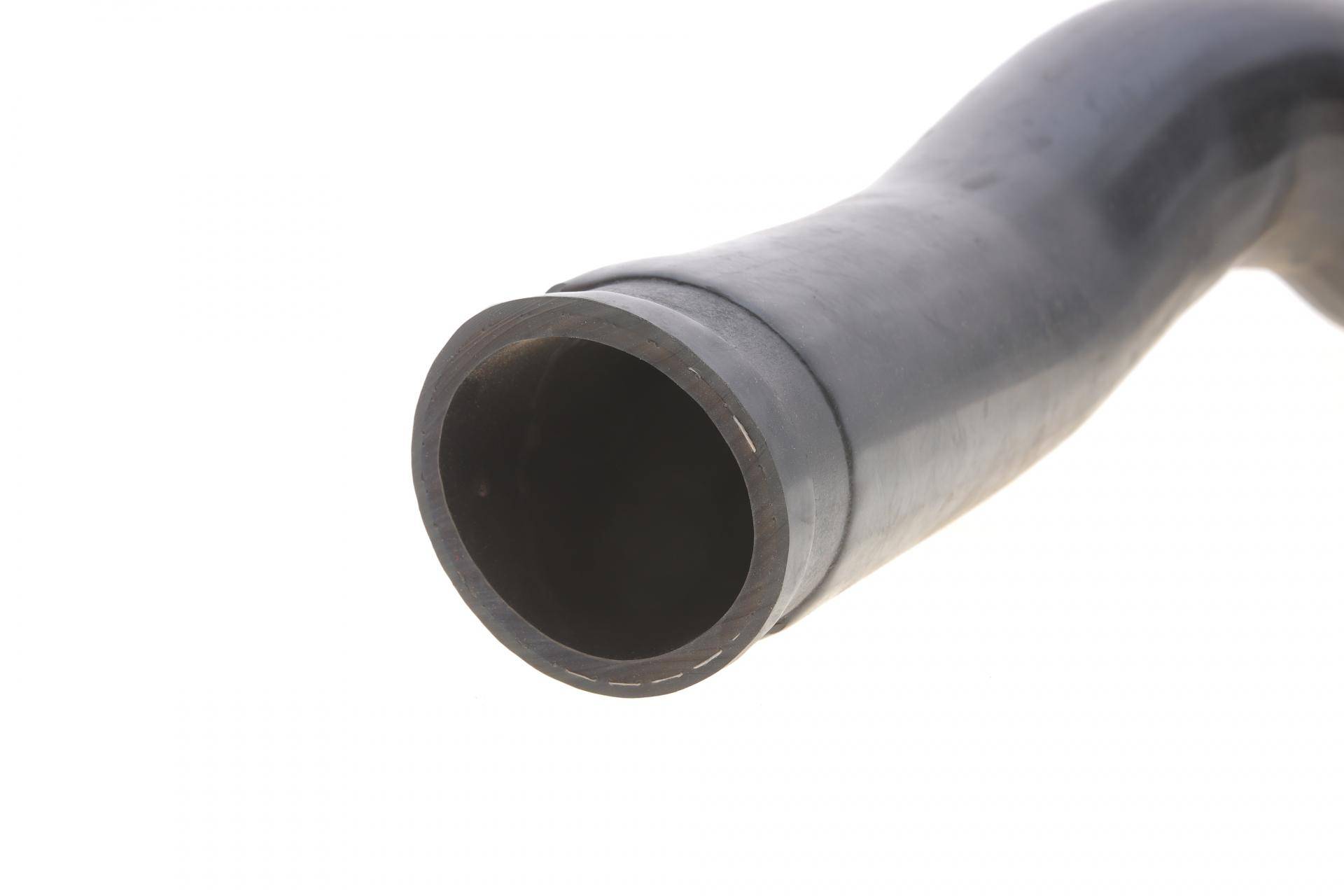 Патрубок інтеркулера (нижній) MB Sprinter CDI 00-06