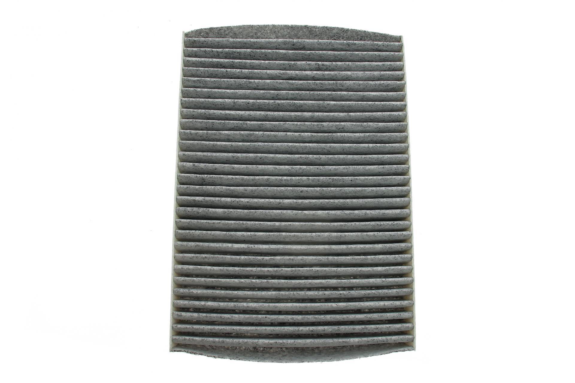 Фільтр салону BMW 5 (G30/F90)/7 (G11/G12) 15- (вугільний) (к-кт 2 шт.)