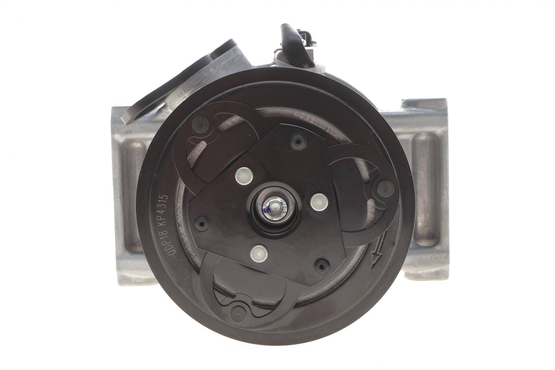 Компресор кондиціонера Dacia Duster/Logan/Sandero 1.5 dCi 17-