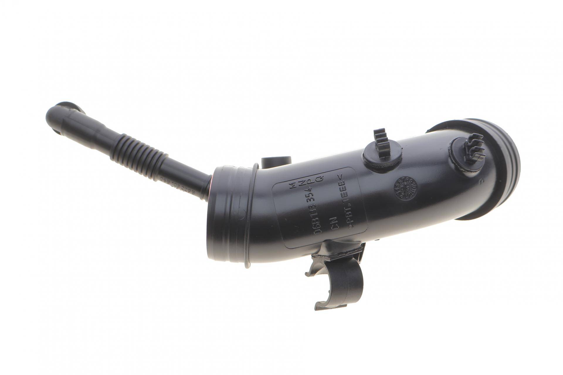 Патрубок вентиляції картера Skoda Superb/VW Passat 2.0 00-08