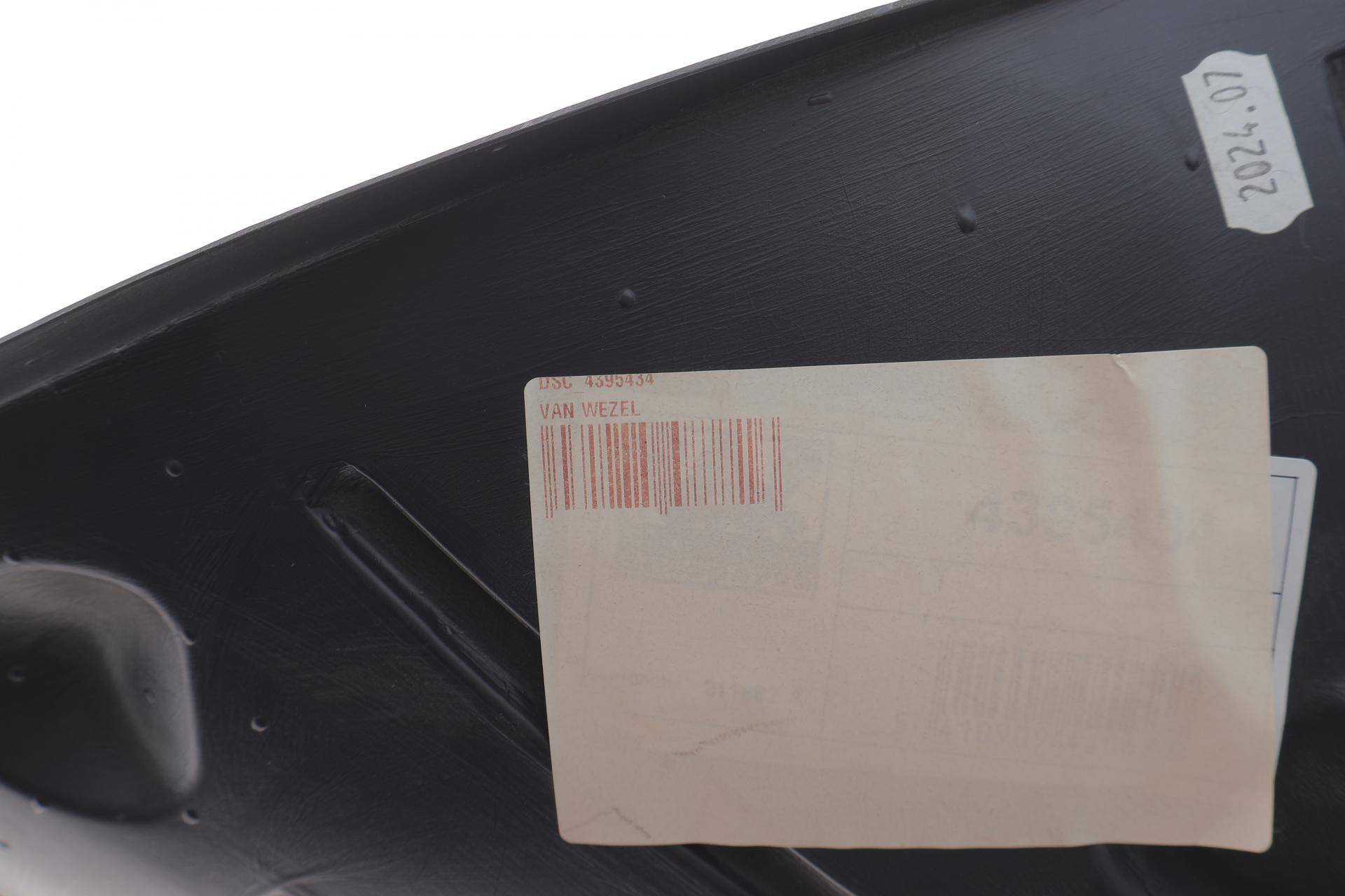 Підкрильник (передній/передня частина) Renault Trafic 2.0/2.5 dCi 06- (R)(незначне пошкодження)