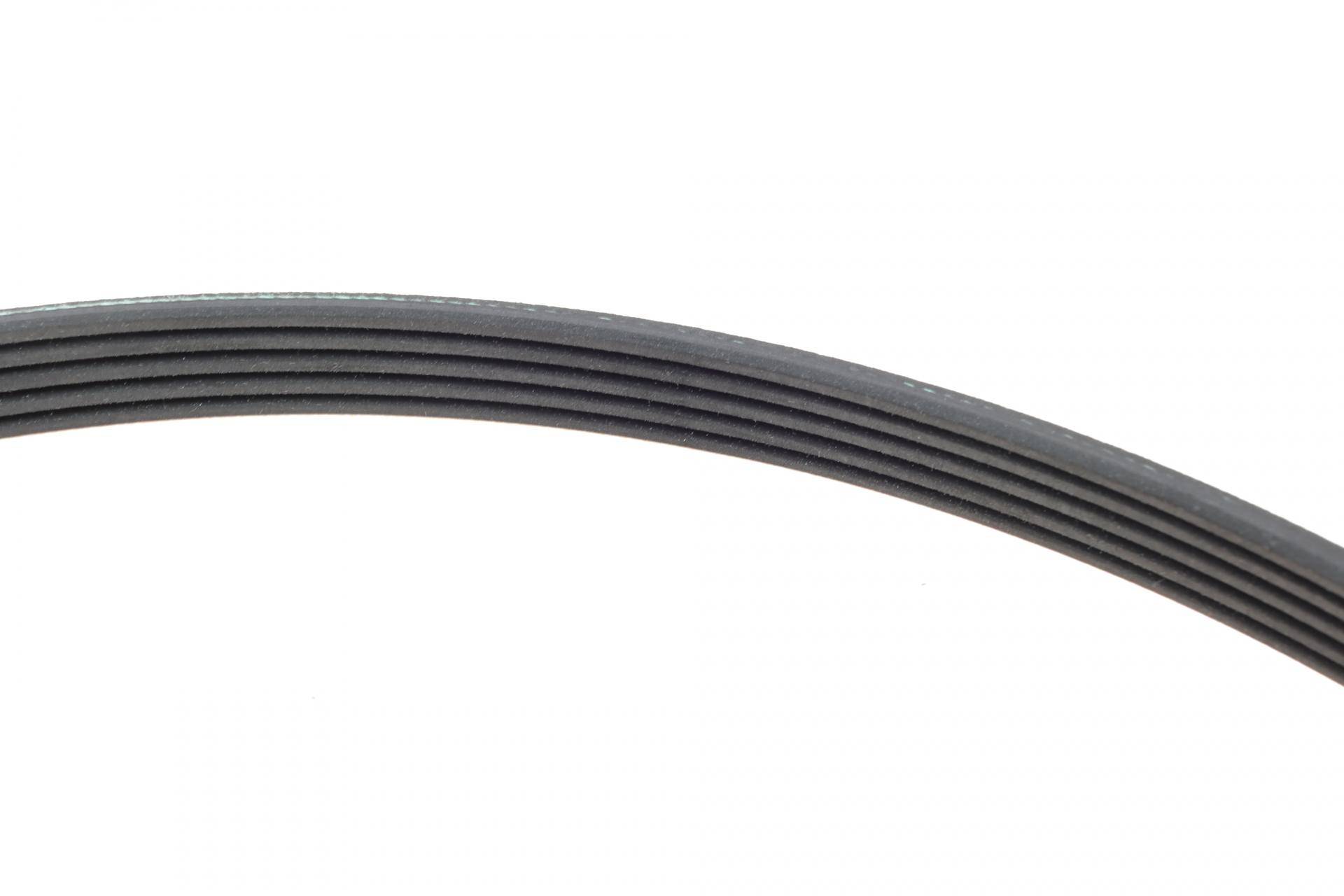 Комплект ременя генератора VW Passat 96-05 (5PK1300)