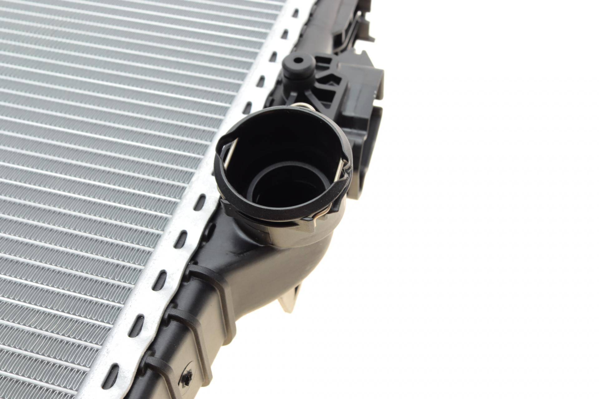 Радіатор охолодження Porsche Panamera 3.0/3.6/4.8 09-16 (505x798x33)