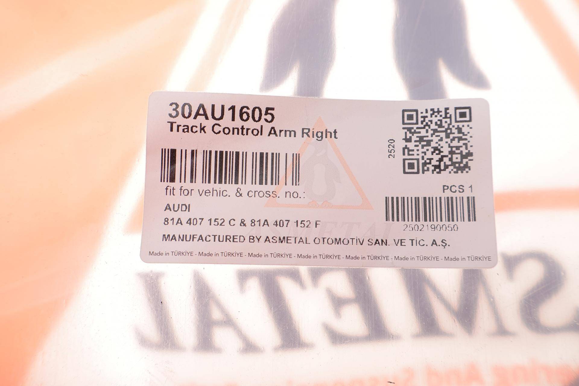 Важіль підвіски (передній) (R) Audi Q2 16-