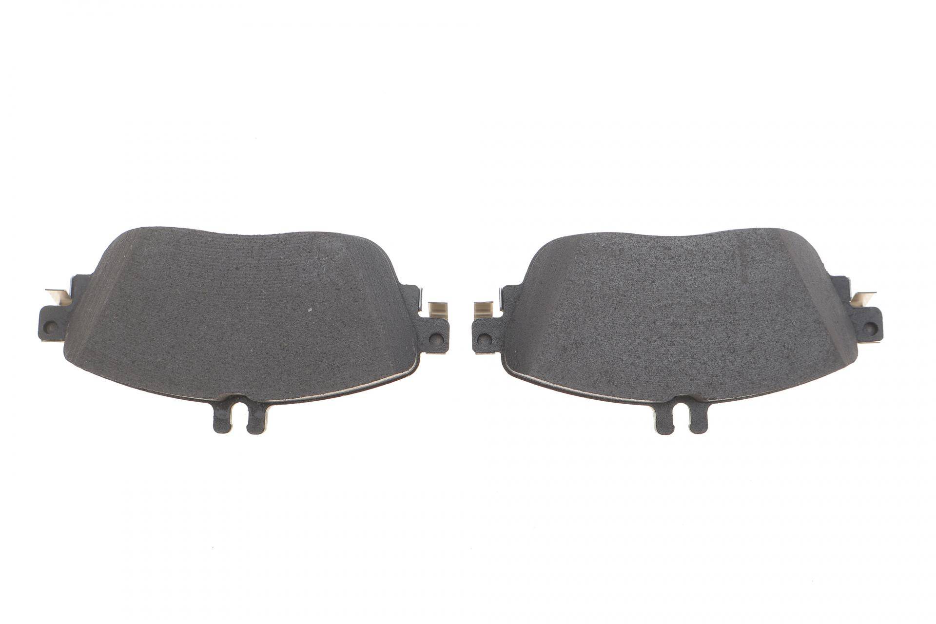 Колодки гальмівні (передні) MB A-class (W176)/B-class (W242/W246)/GLA-class (X156) 11- ATE Ceramic