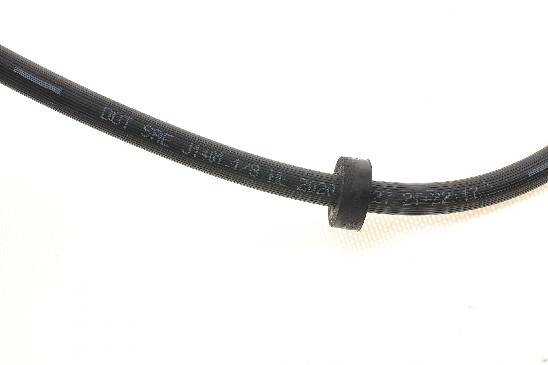 Шланг гальмівний (передній) Skoda SuperB II/VW Passat/Passat All Truck/CC 1.4-3.6 05- (634mm)