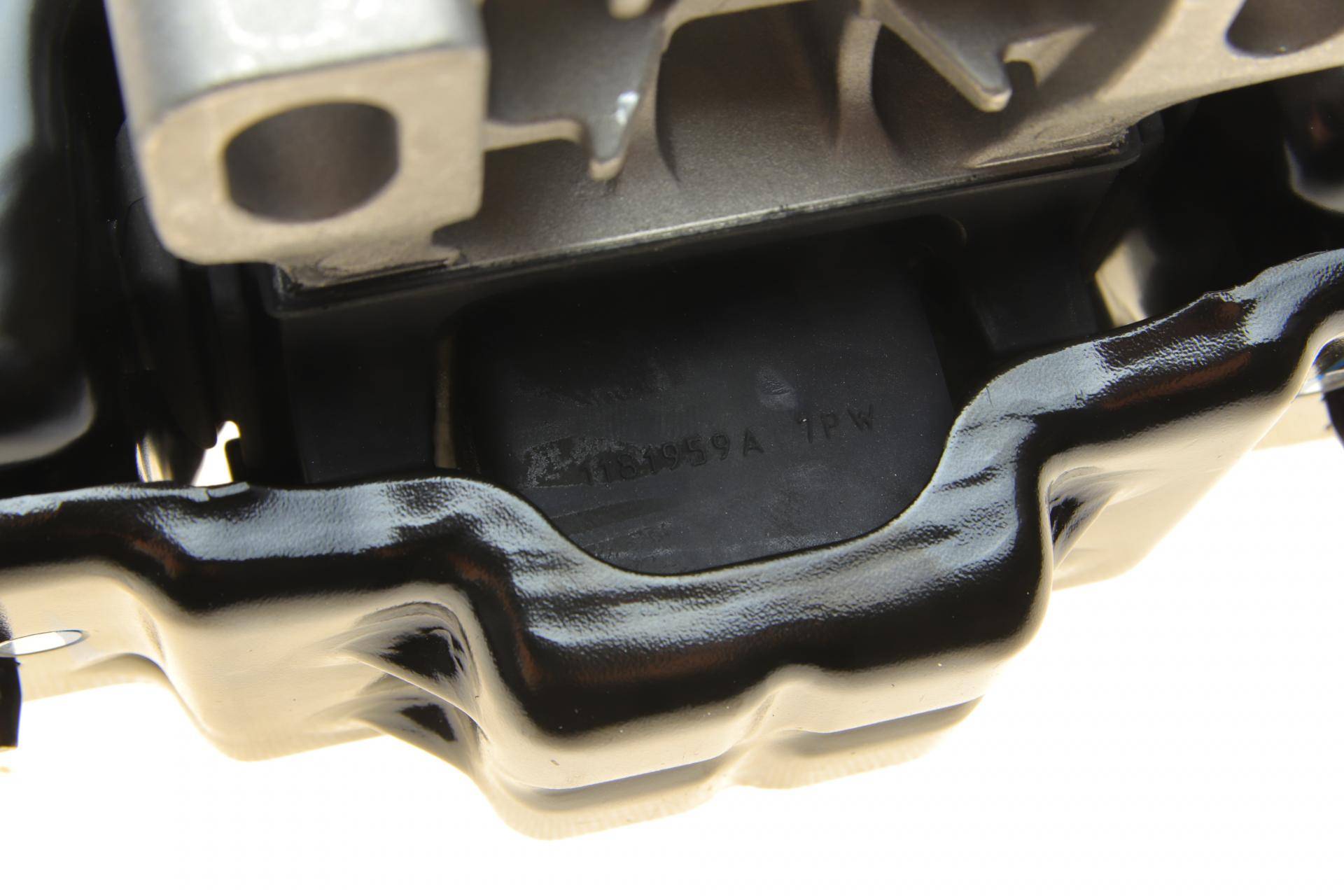 Подушка двигуна (L) VW Touran 1.4TSI/1.6/2.0TDI 15- (OE VAG)