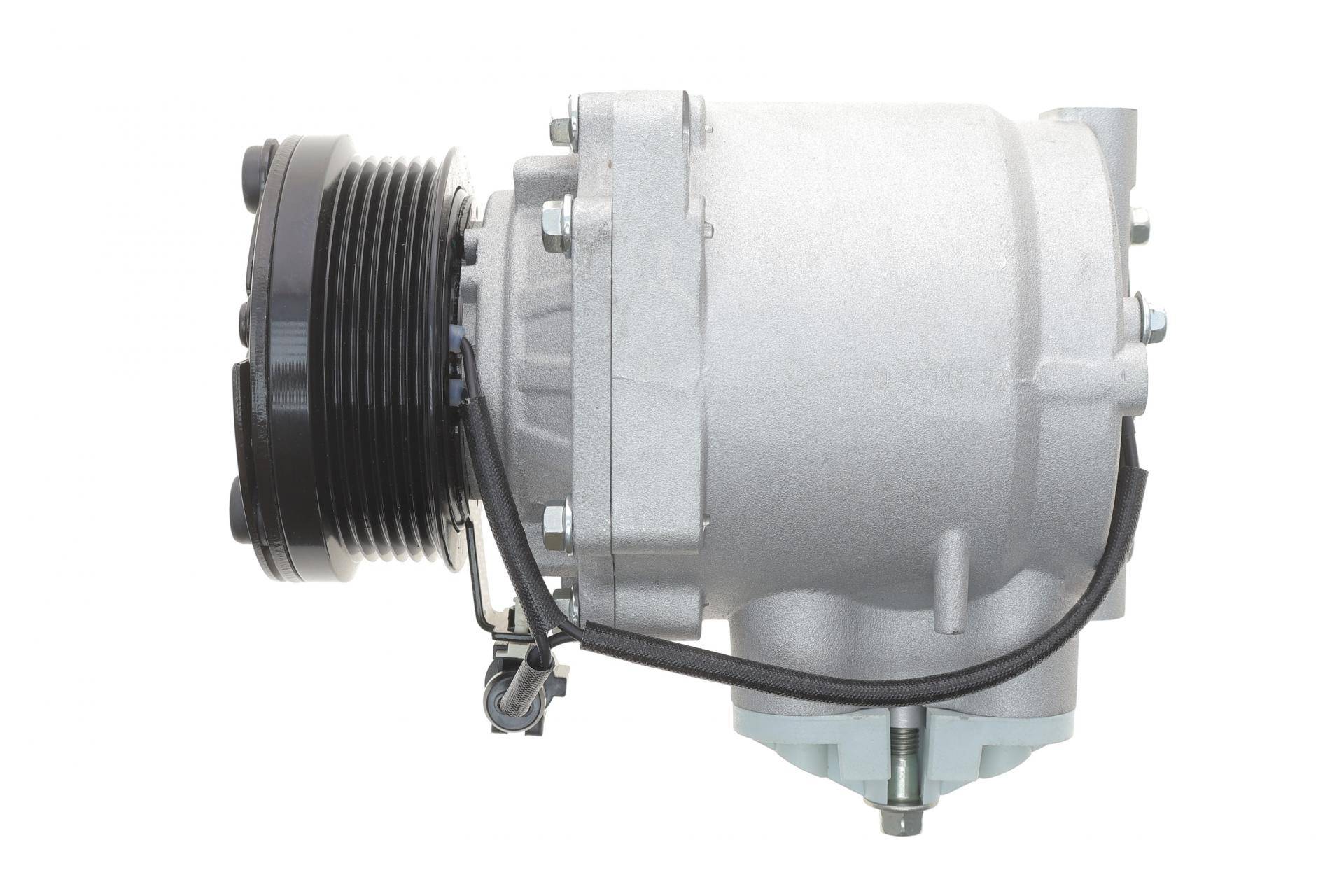 Компресор кондиціонера Ford Connect 1.8TDCi 02-13