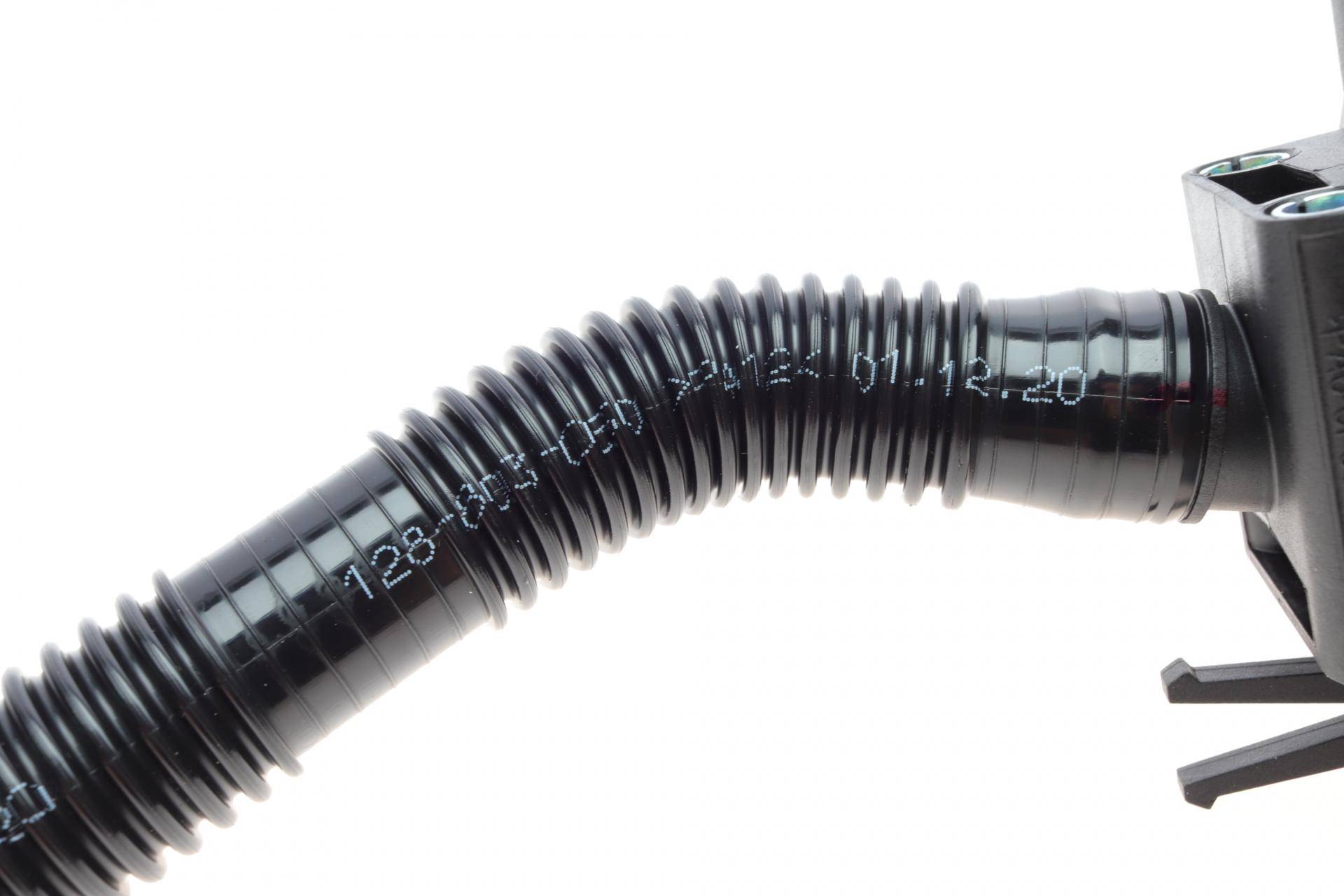 Клапан вентиляції картера Skoda Fabia/Roomster 1.6 06-