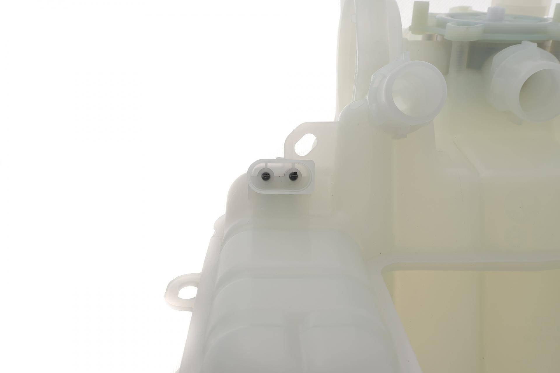 Бачок розширювальний Tesla Model 3/Model Y 17-