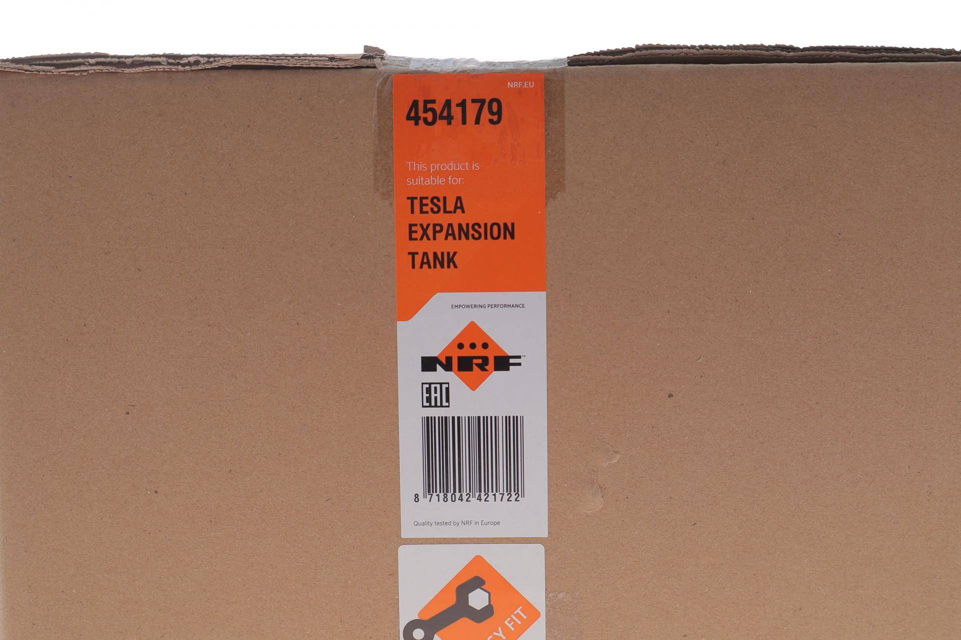 Бачок розширювальний Tesla Model 3/Model Y 17-