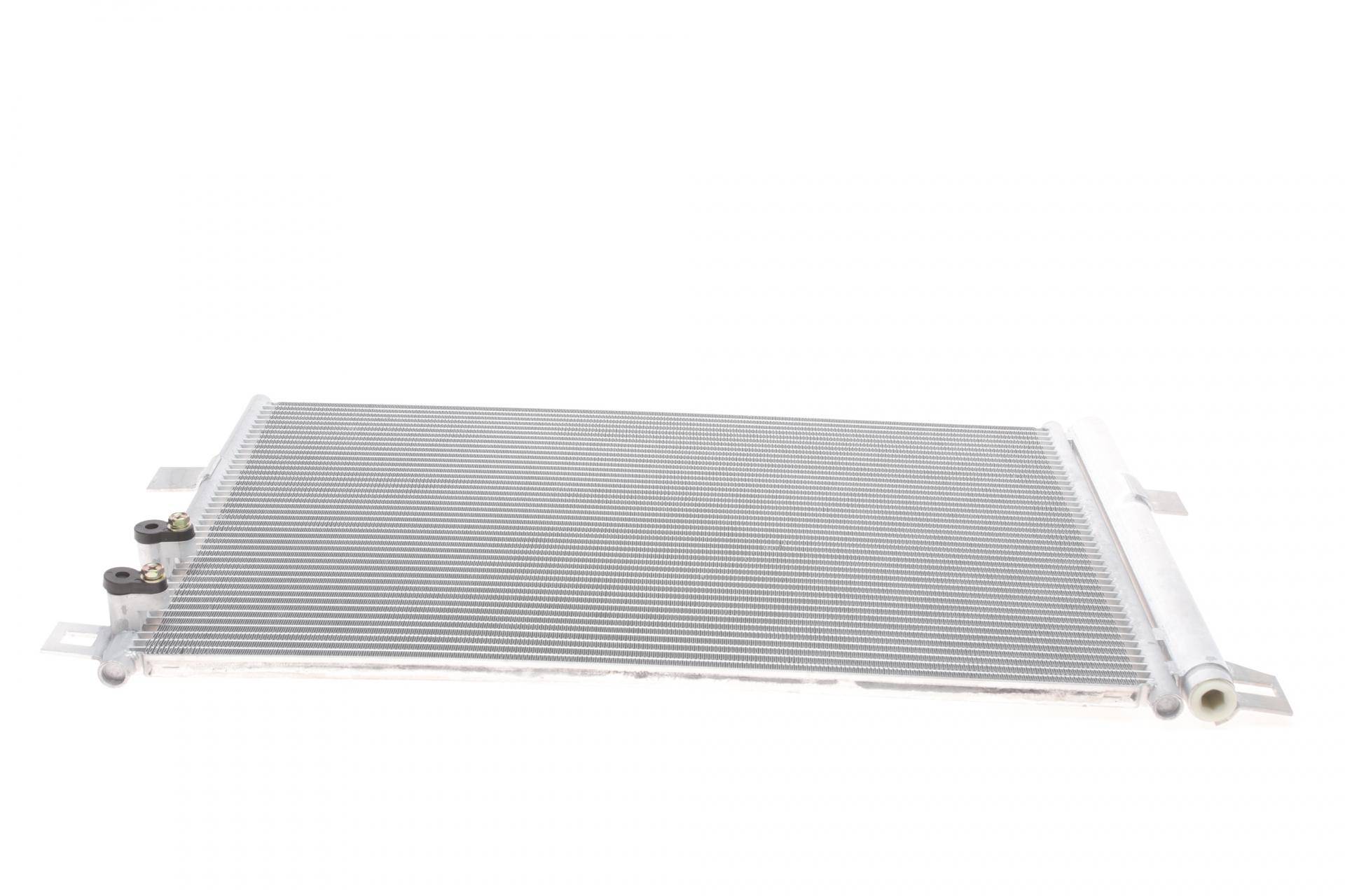 Радіатор кондиціонера (з осушувачем) VW Amarok 2.0TSI/2.0TDI/3.0TDI 10-